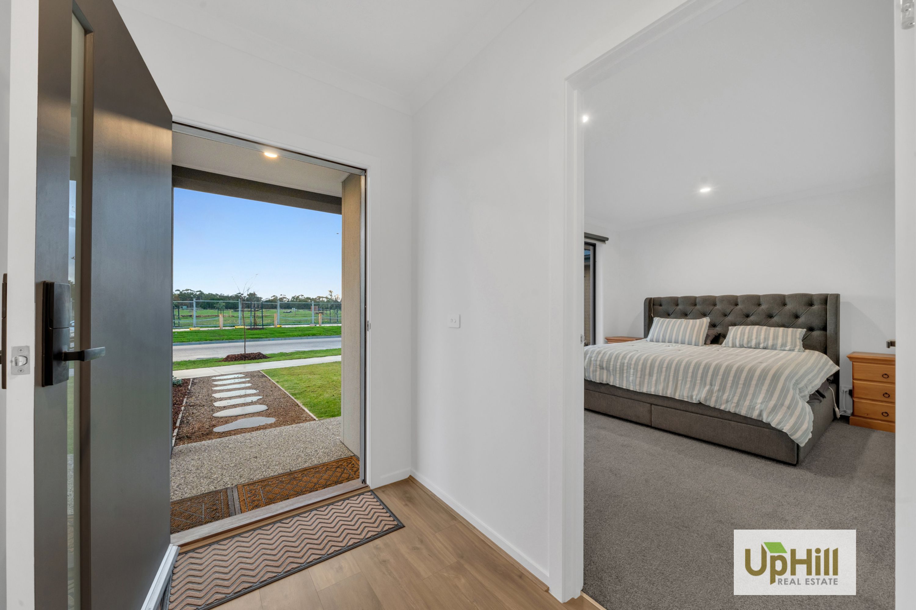 26 Boboli Avenue, Clyde North - Thumbnail 2