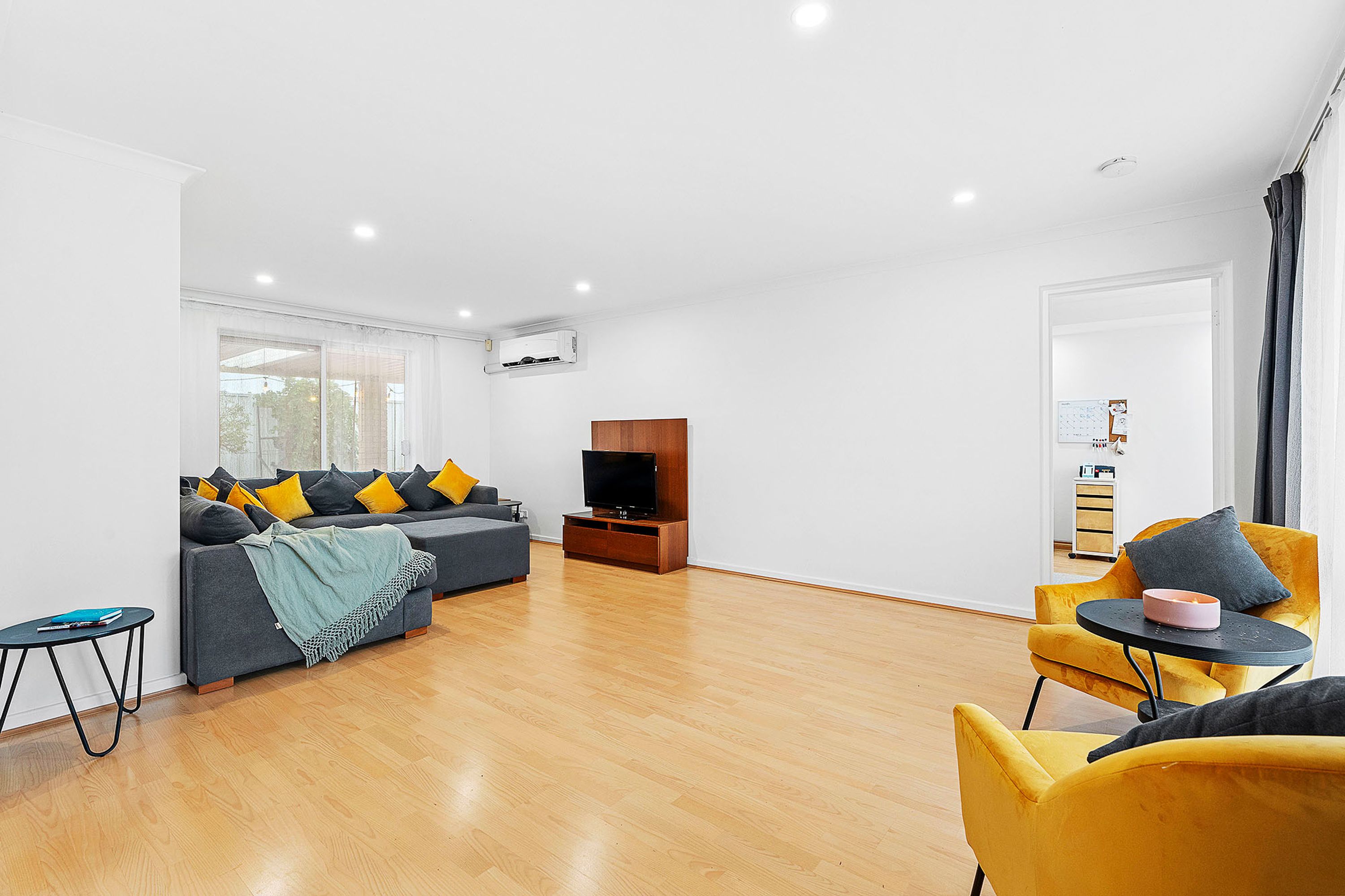 3 St Joseph Close, Stirling - Thumbnail 6