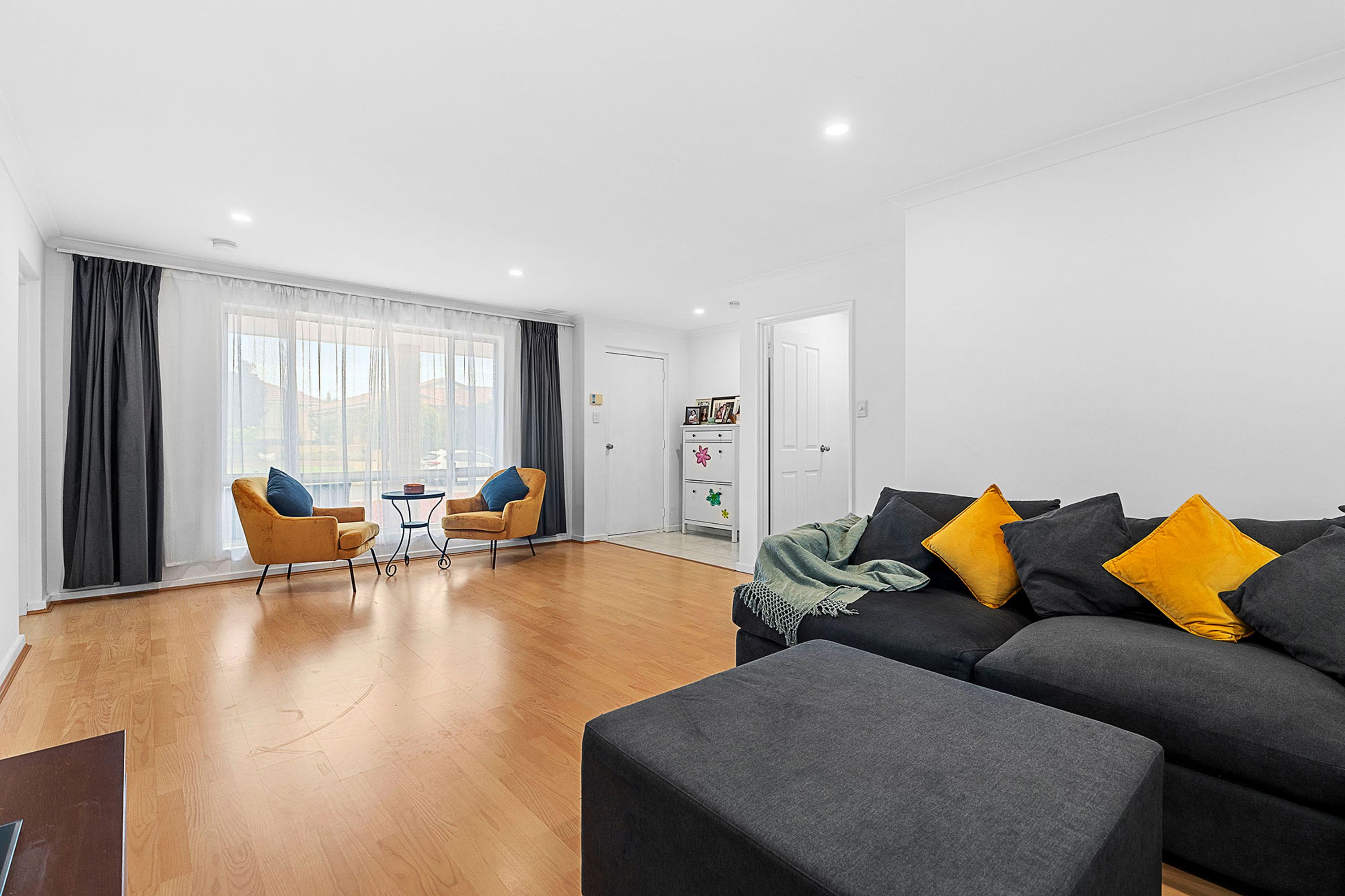3 St Joseph Close, Stirling - Thumbnail 4