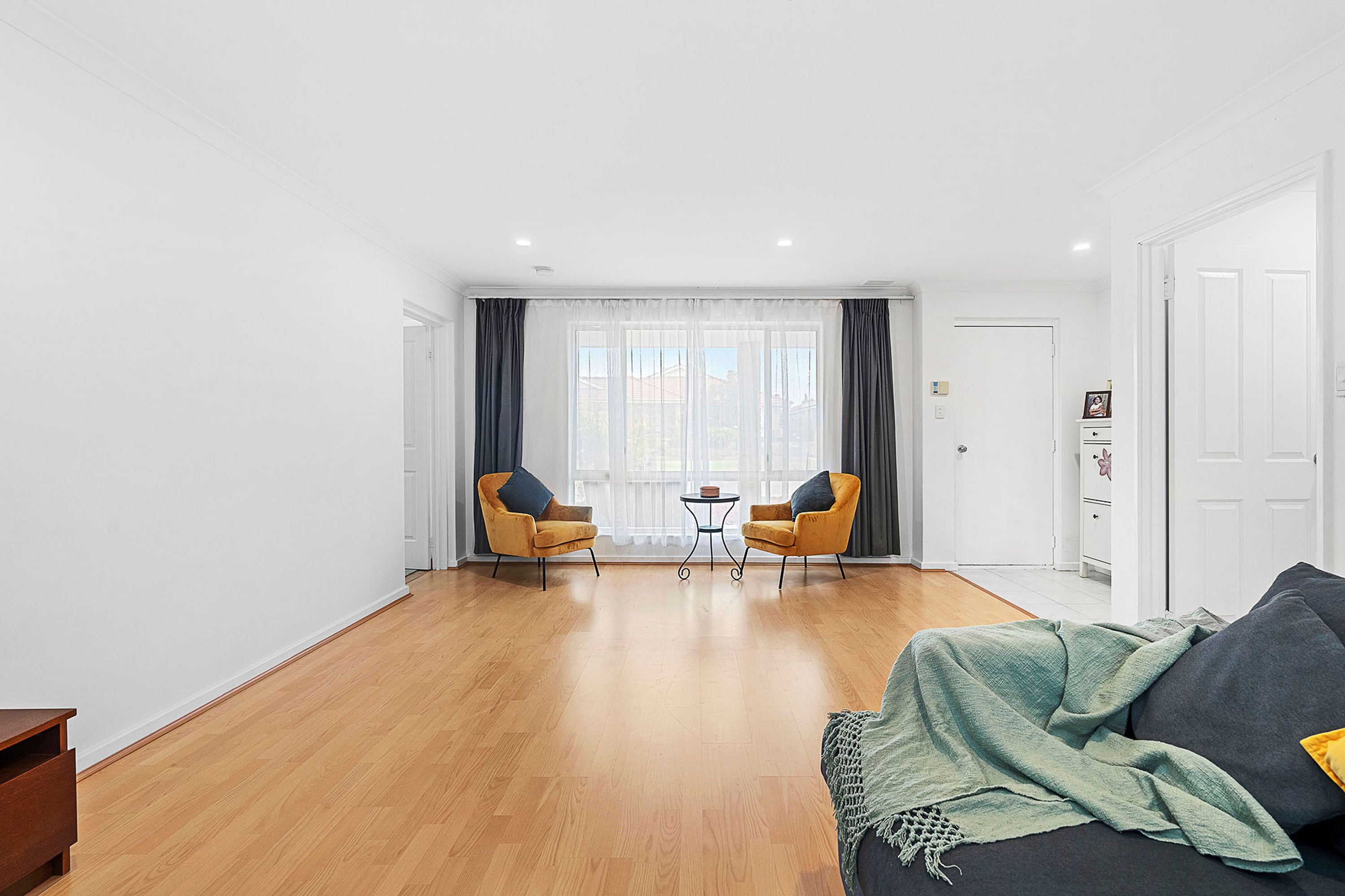 3 St Joseph Close, Stirling - Thumbnail 8