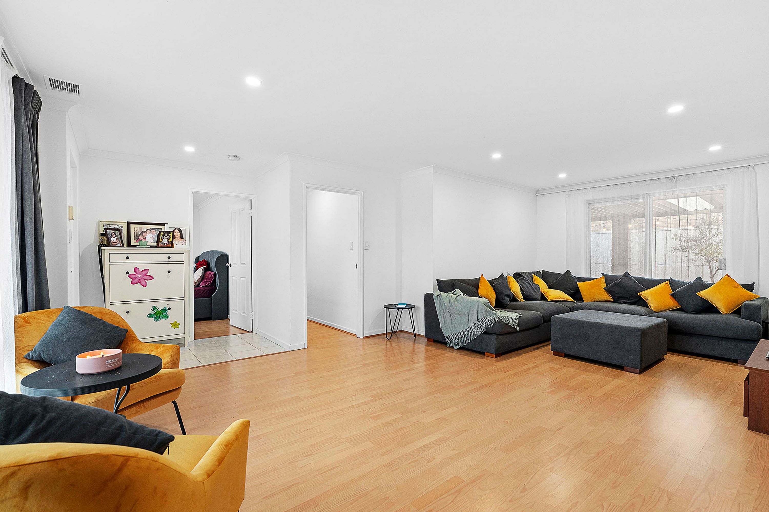 3 St Joseph Close, Stirling - Thumbnail 5