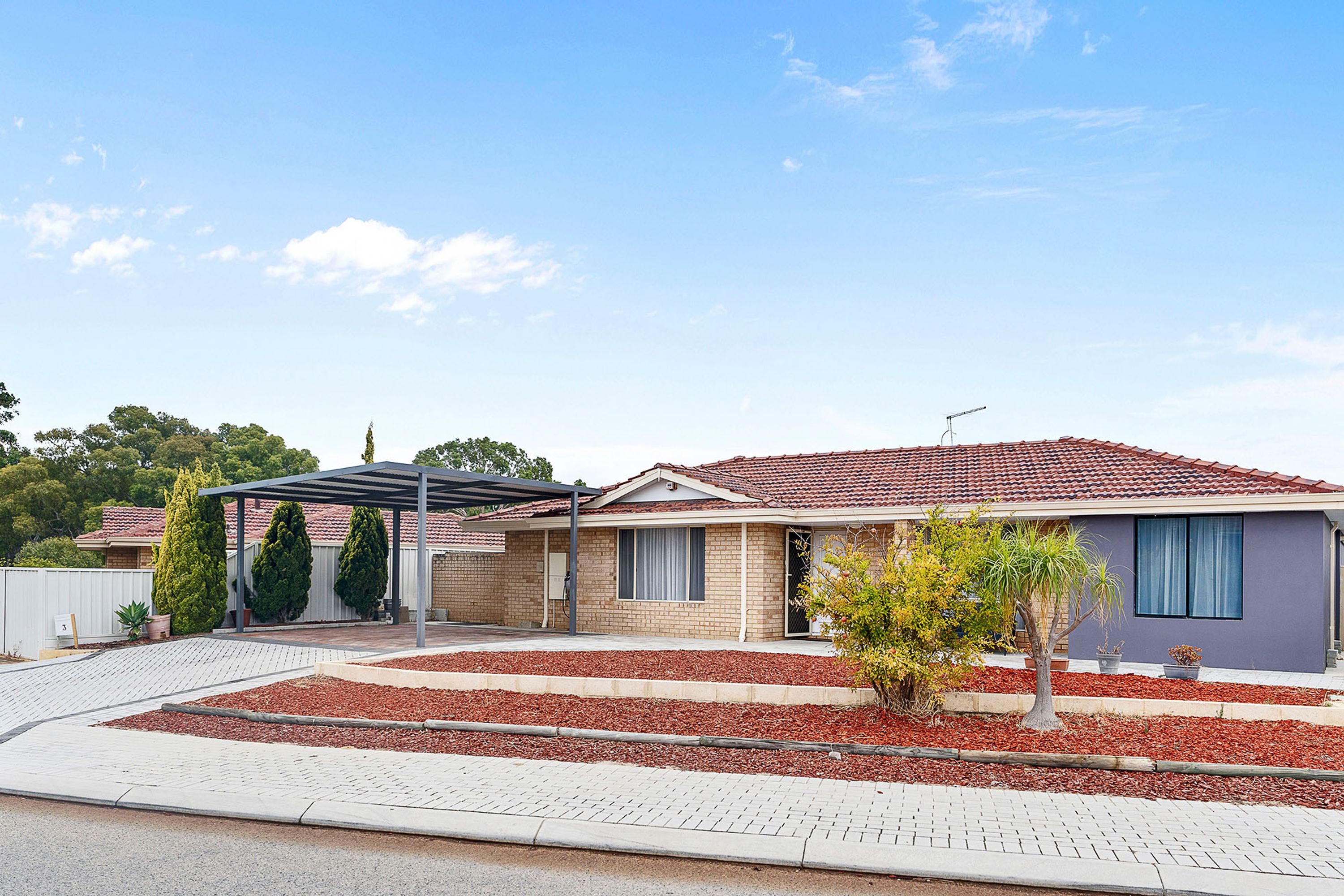 3 St Joseph Close, Stirling - Thumbnail 2