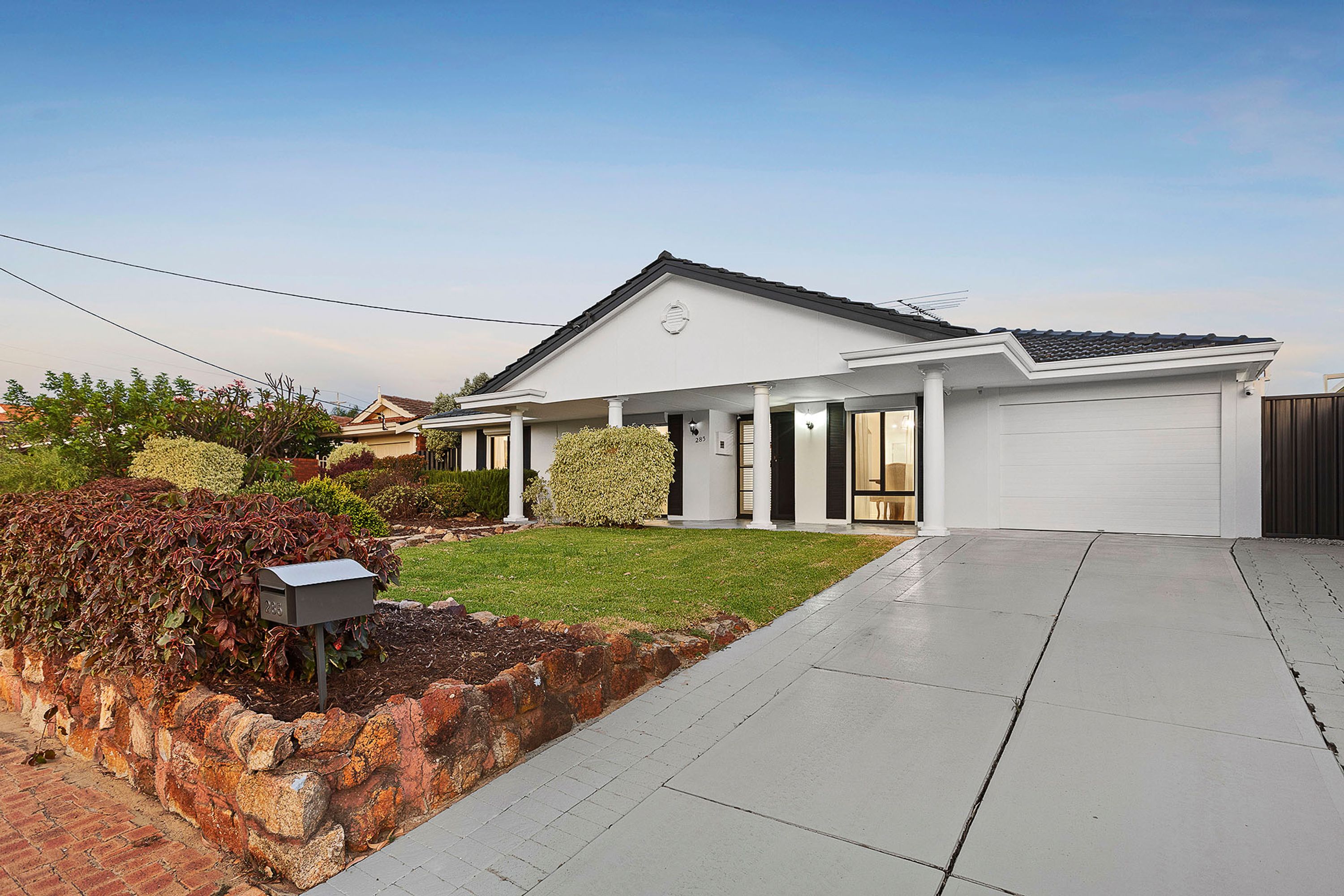 285 Odin Drive, Stirling - Thumbnail 2