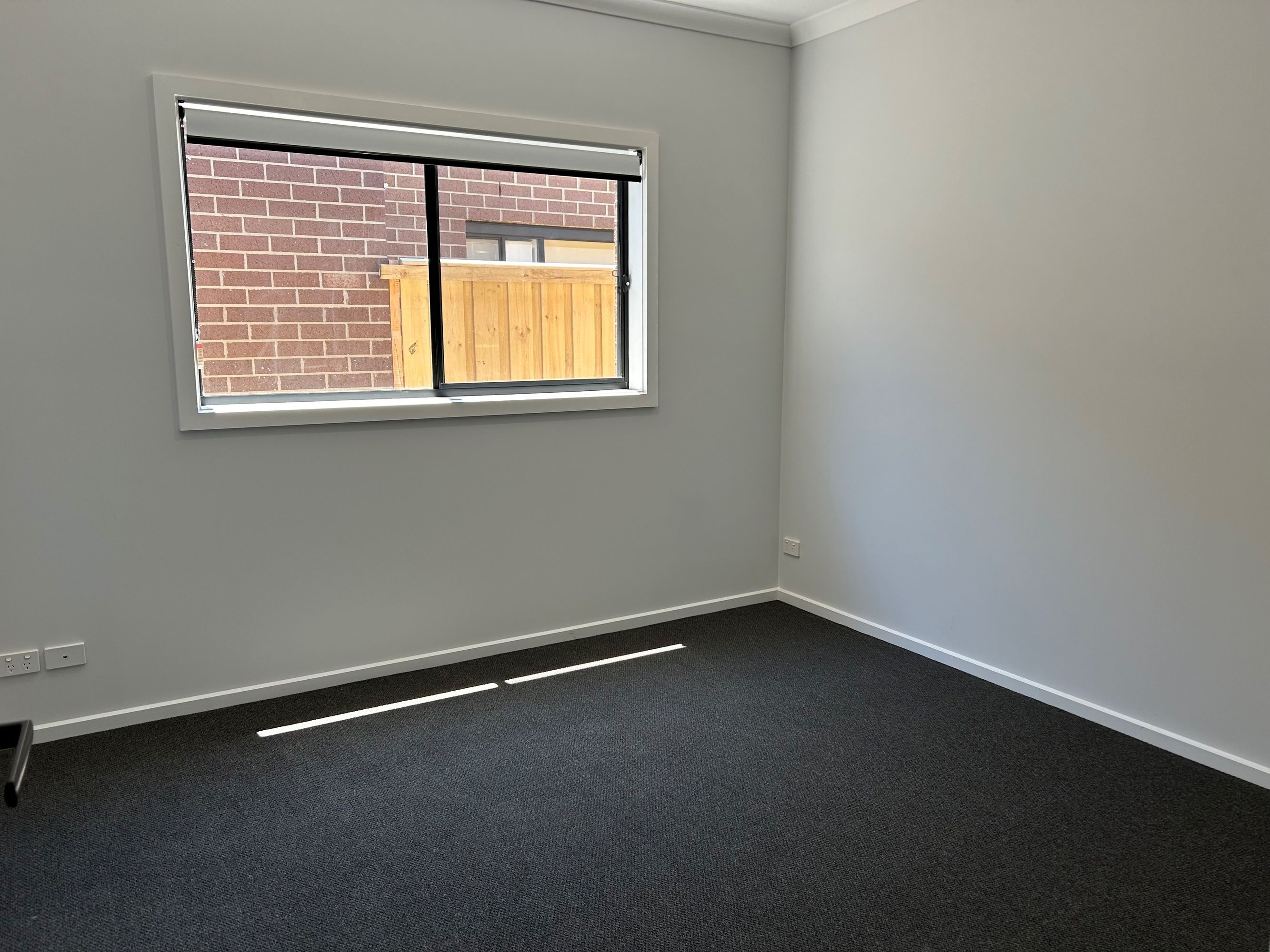 7 champion street, Clyde North - Thumbnail 6