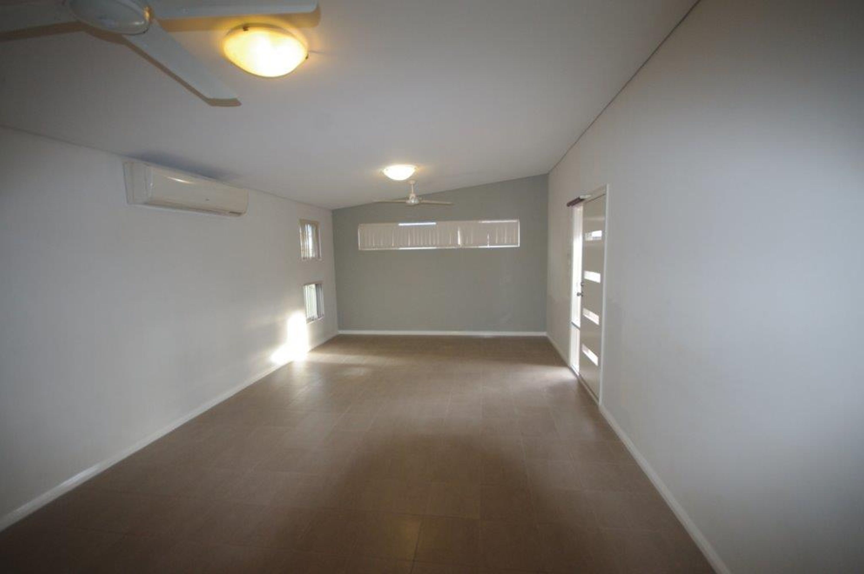 17A Armstrong Way, Newman, Newman - Thumbnail 2