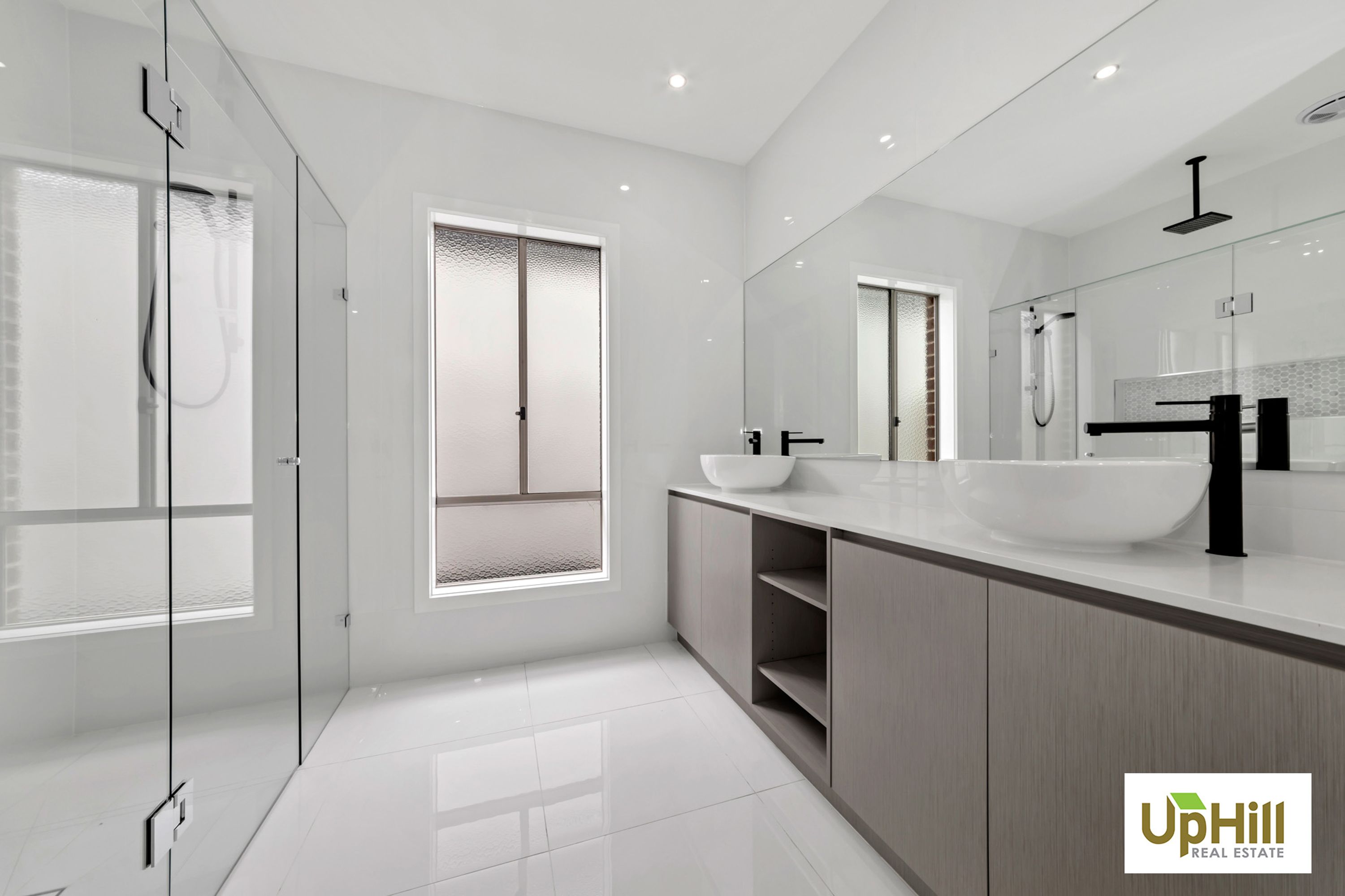 24 MURPHY STREET, Clyde North - Thumbnail 4