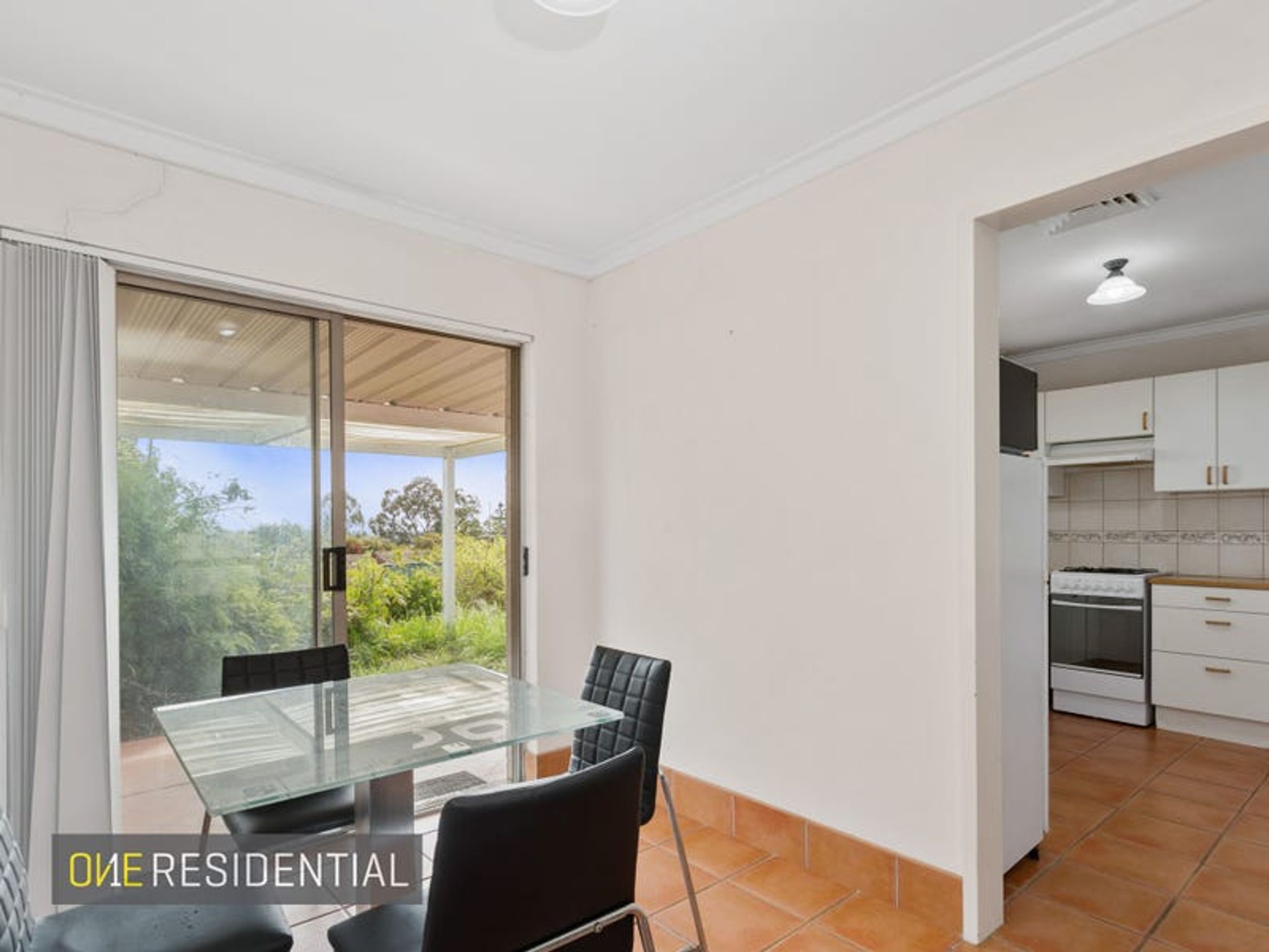 11 Weston Terrace, Kelmscott - Thumbnail 8