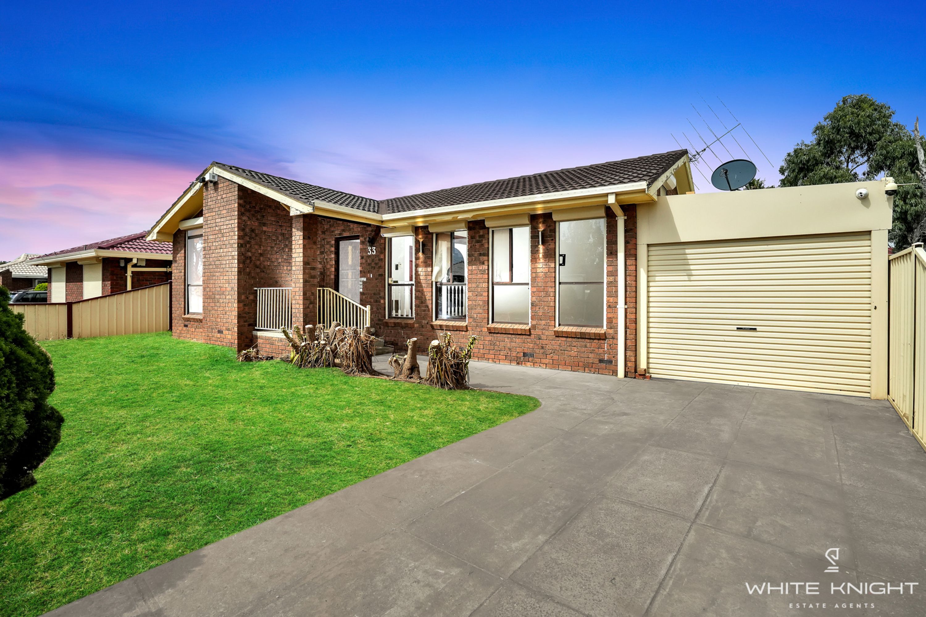 33 Entally Drive, Albanvale VIC 3021, Albanvale - Thumbnail 2