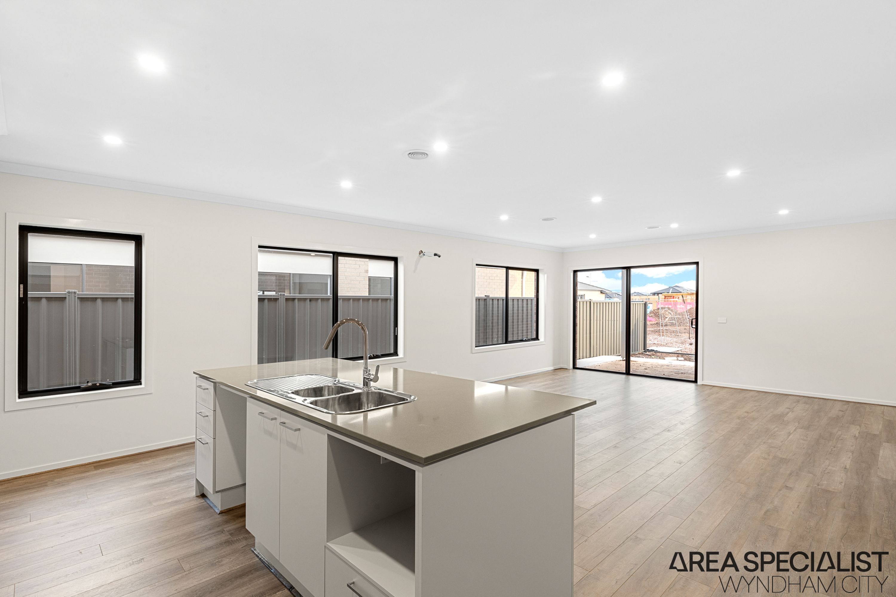 28 Lepperton Street, Werribee, Werribee - Thumbnail 7