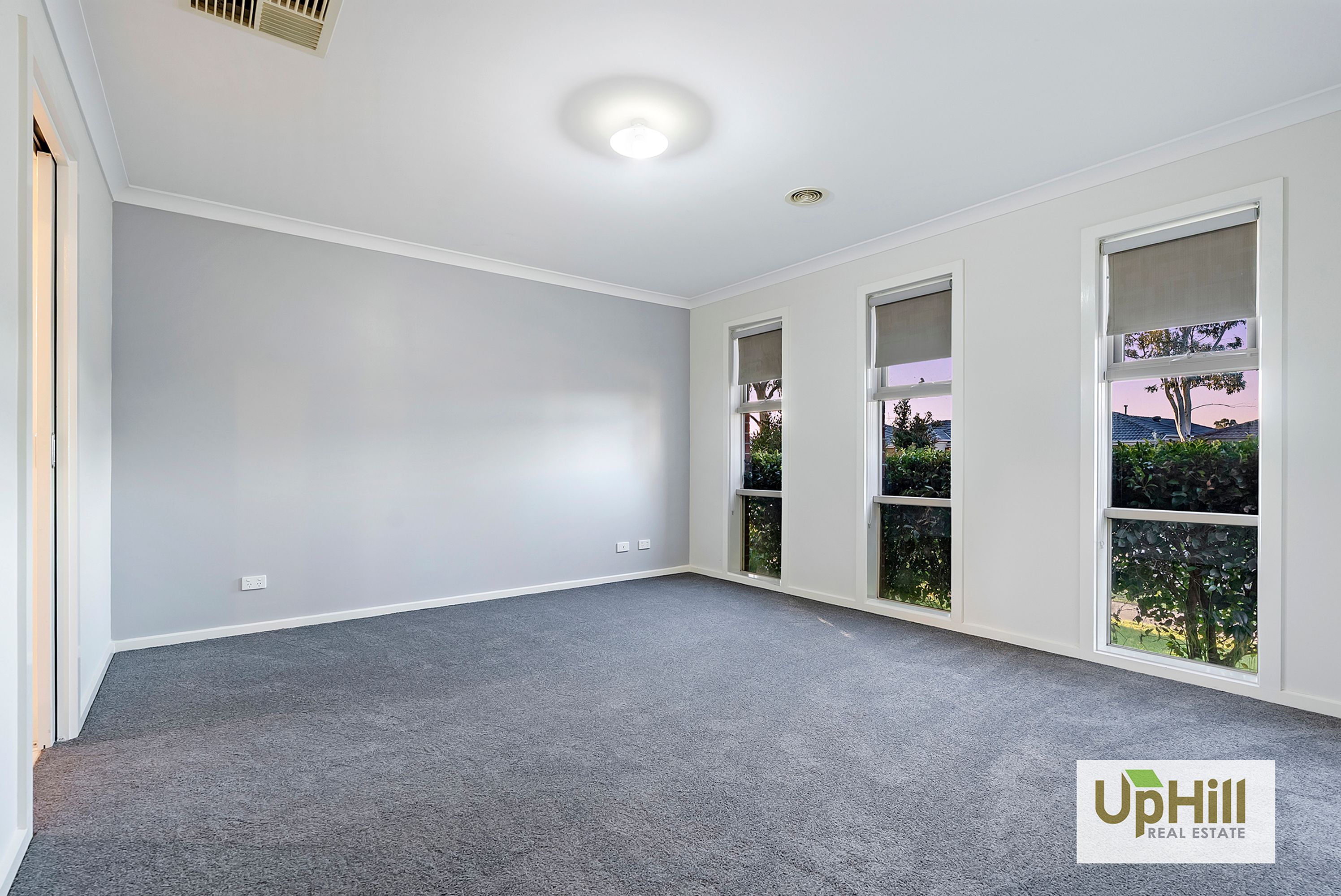 52 Tangemere Way, Cranbourne East - Thumbnail 2