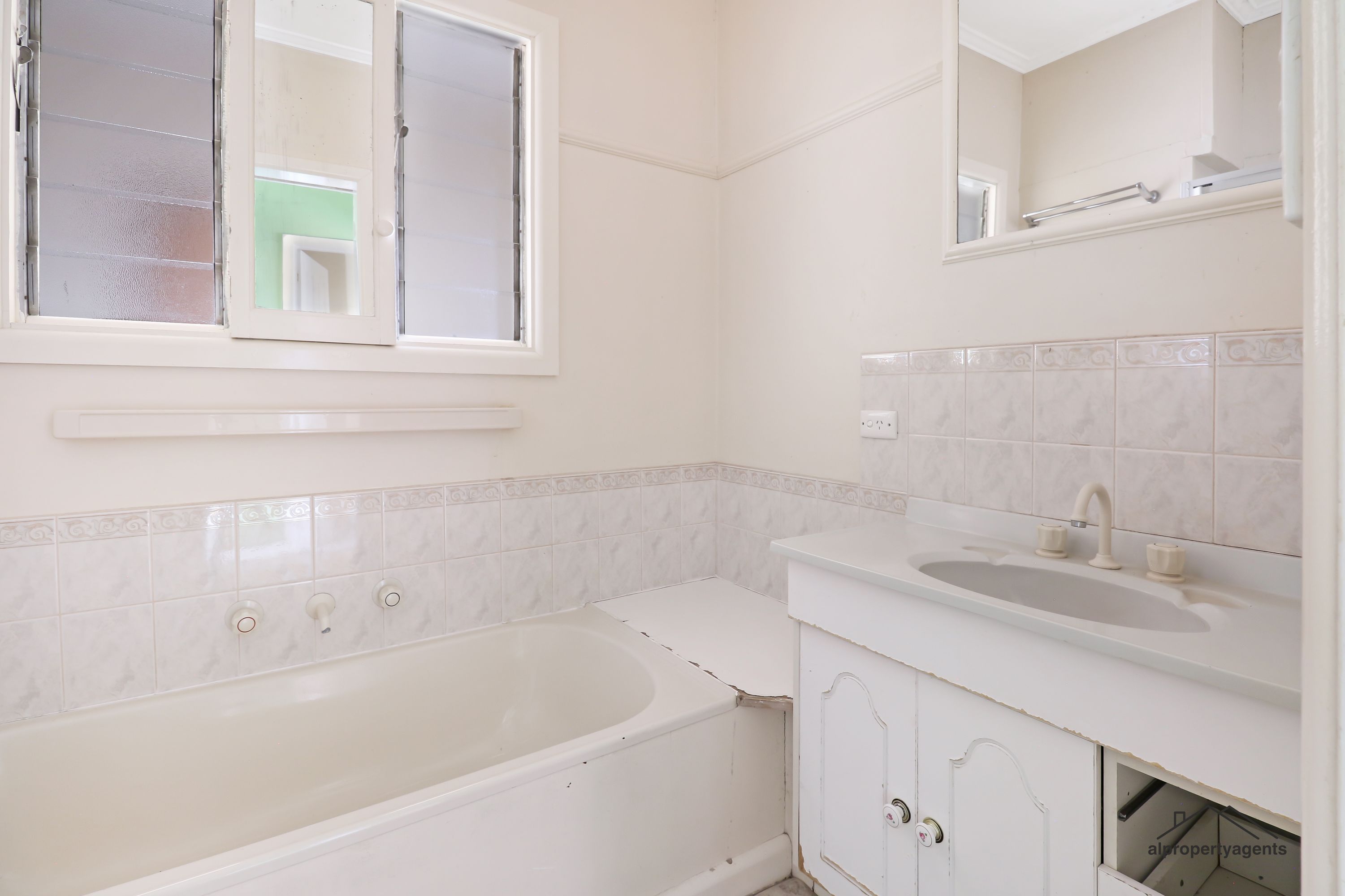 33 Wavell Street, Horsham VIC 3400, Horsham - Thumbnail 8