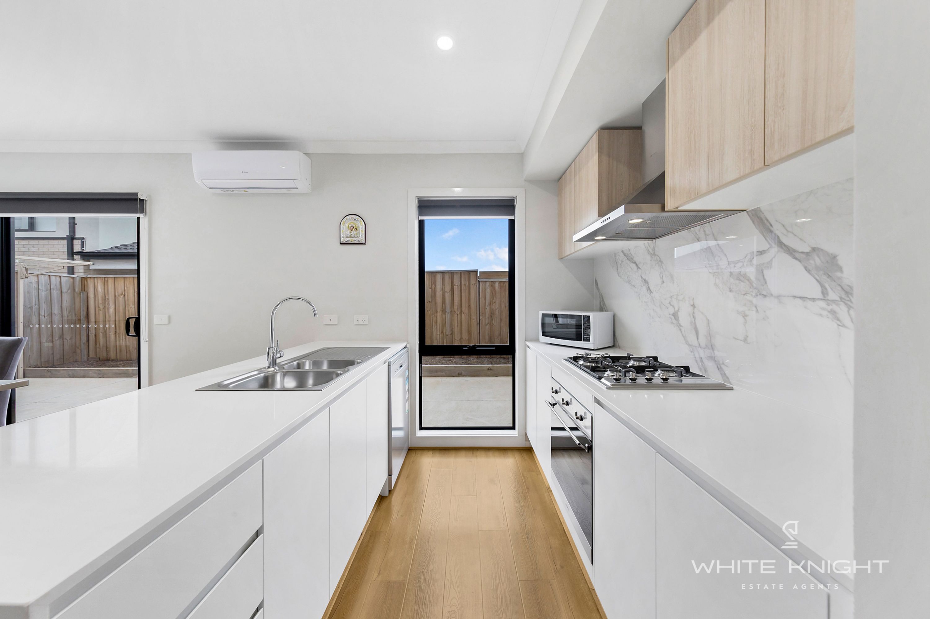 118 Verona Crescent, Fraser Rise VIC 3336, Fraser Rise - Thumbnail 3