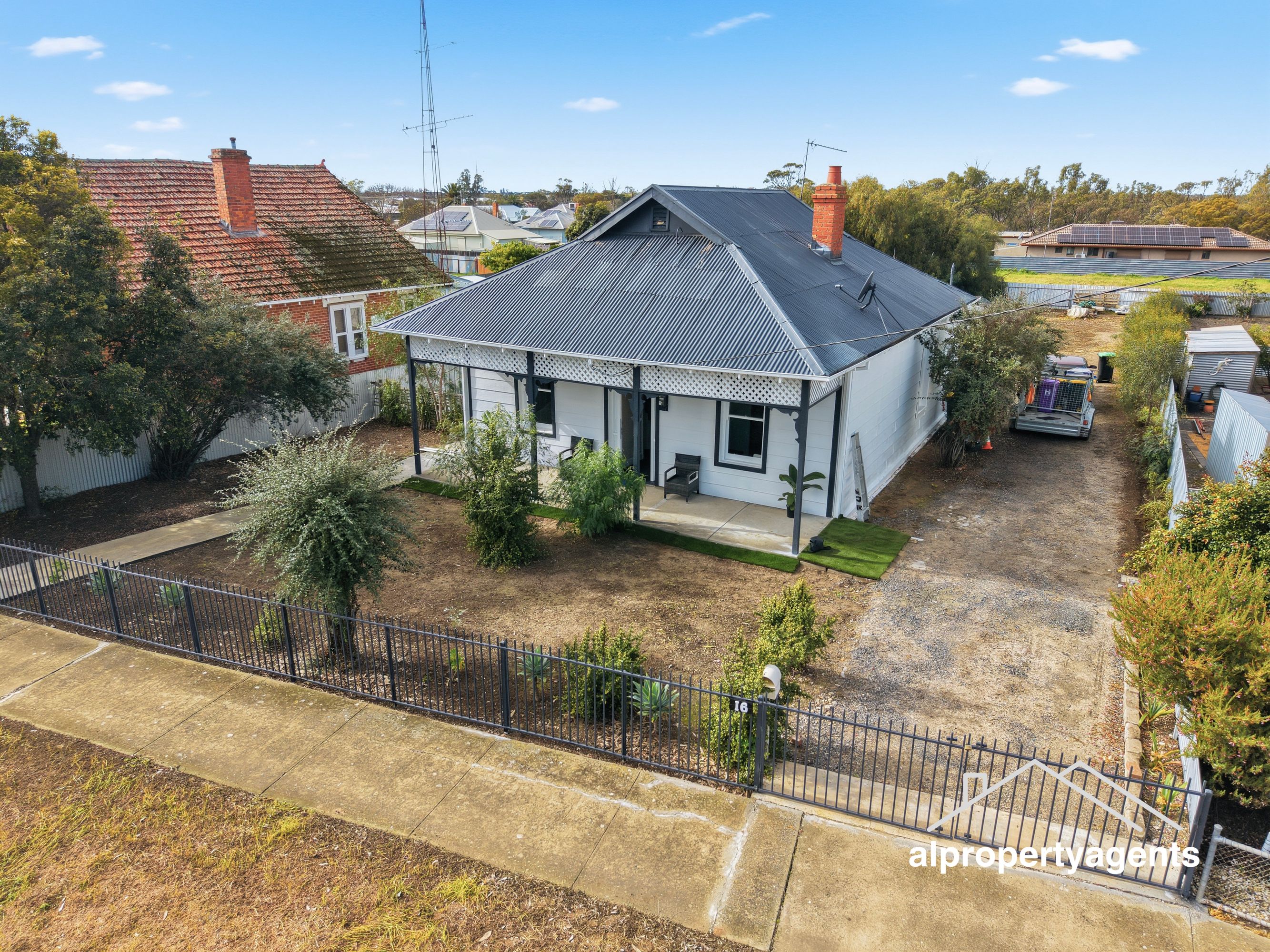 16 Upper Roy Street, Jeparit - Image 1