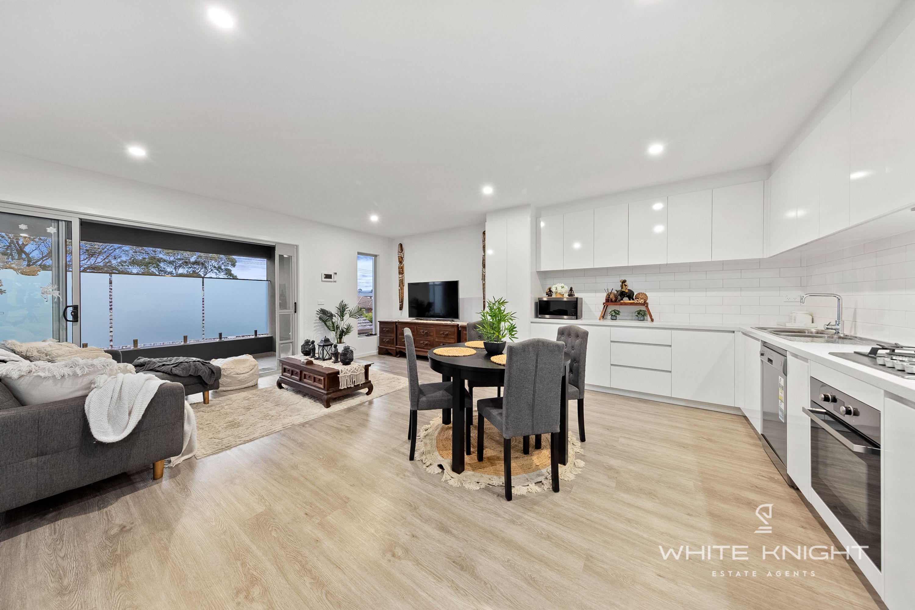 2/4 Graceburn Grove, St Albans VIC 3021, St Albans - Thumbnail 5