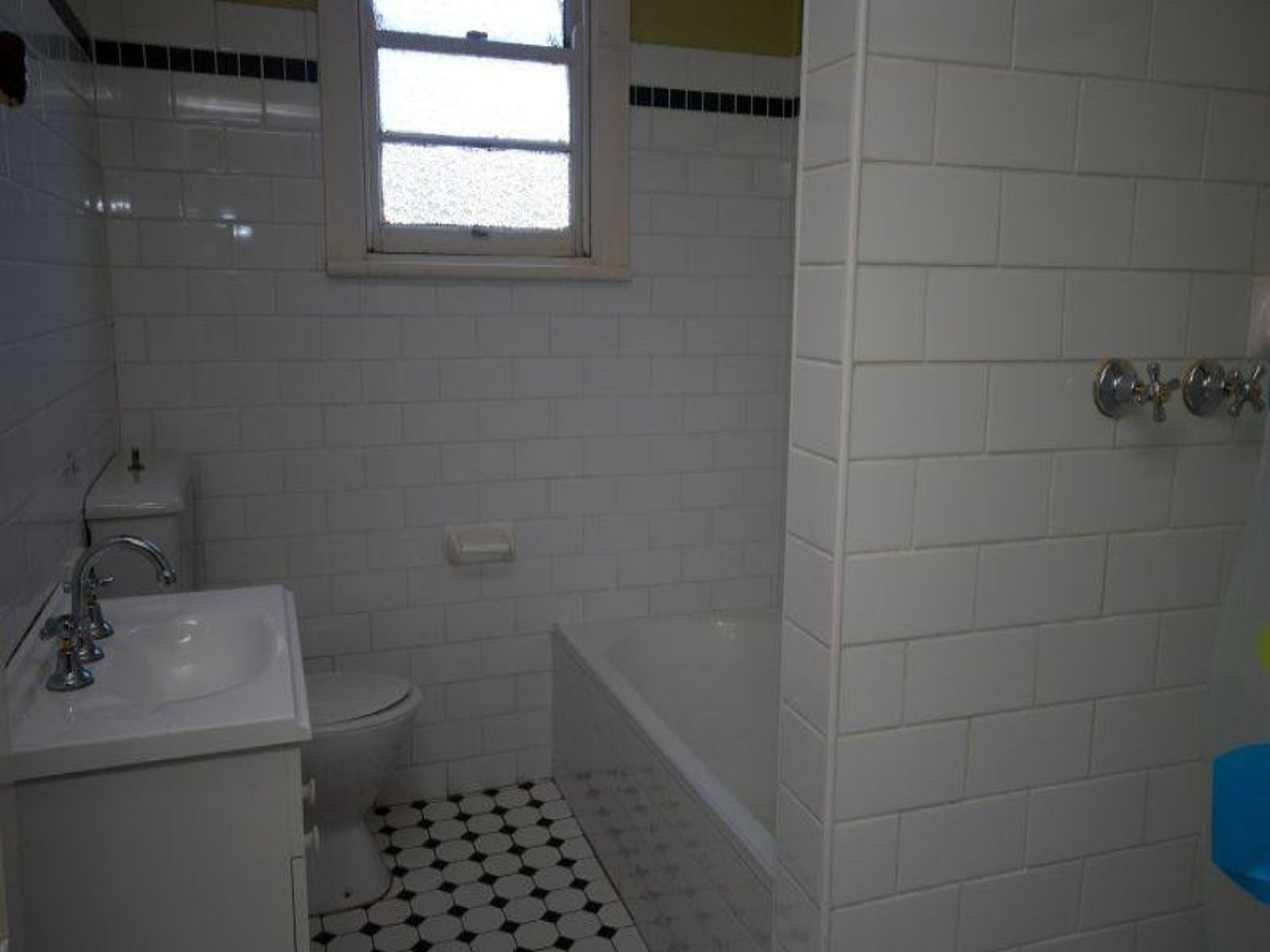 2/47 Station St, Katoomba - Thumbnail 2