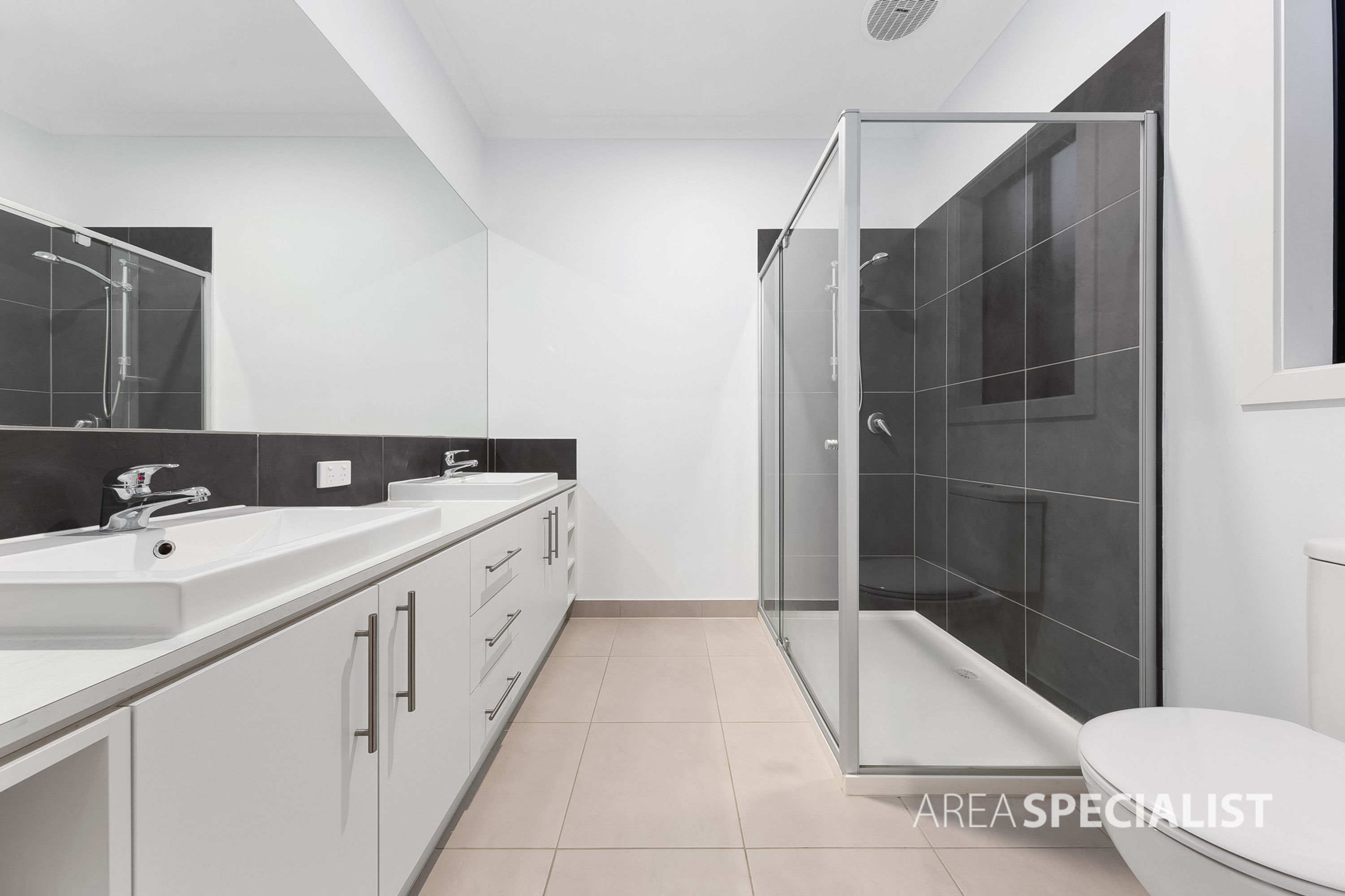 16 Auburn Drive, Fraser Rise VIC 3336, Fraser Rise - Thumbnail 5