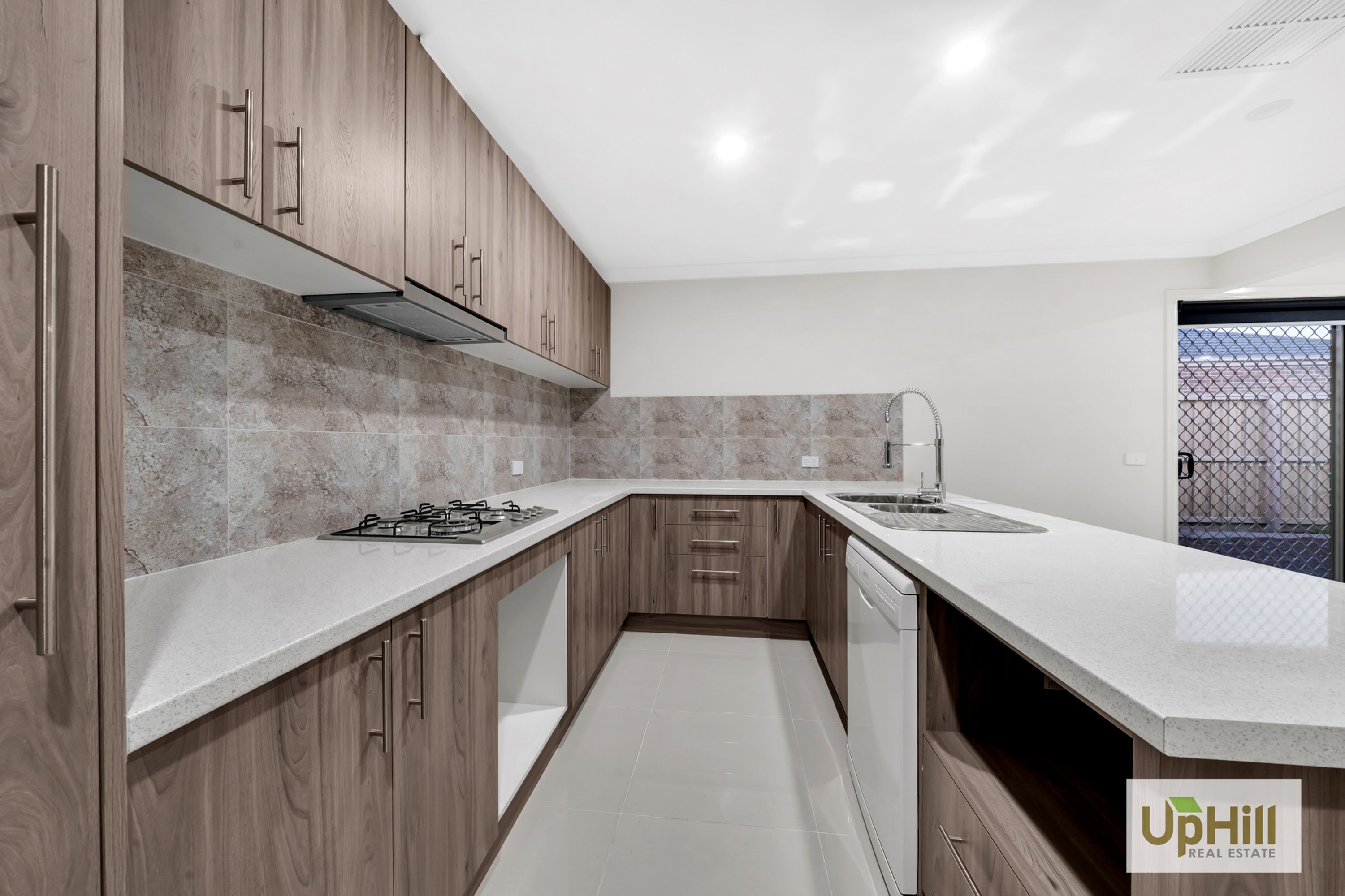 2D Henry street, Pakenham - Thumbnail 3
