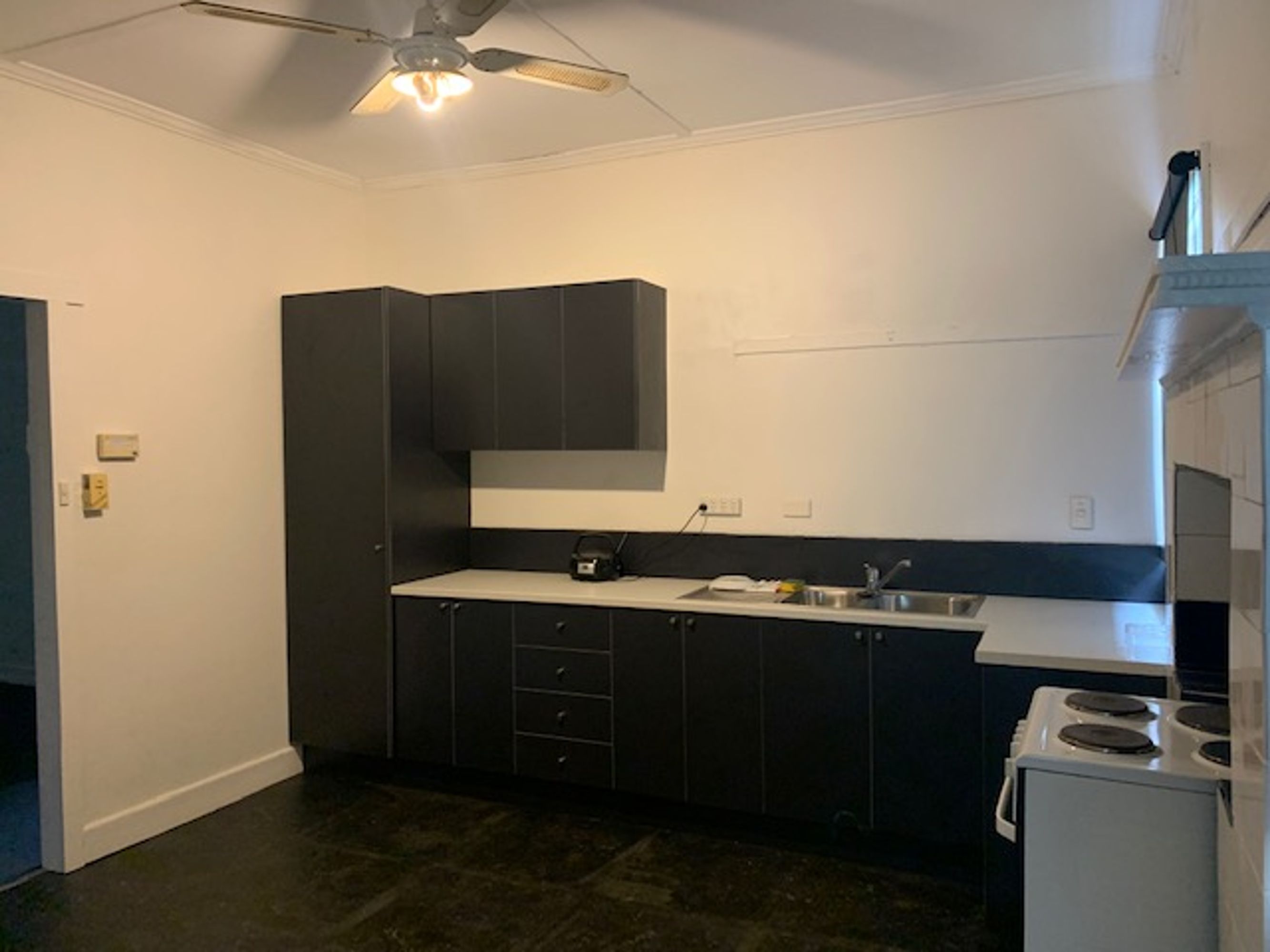 41 Edith Street, Horsham VIC 3400, Horsham - Thumbnail 2