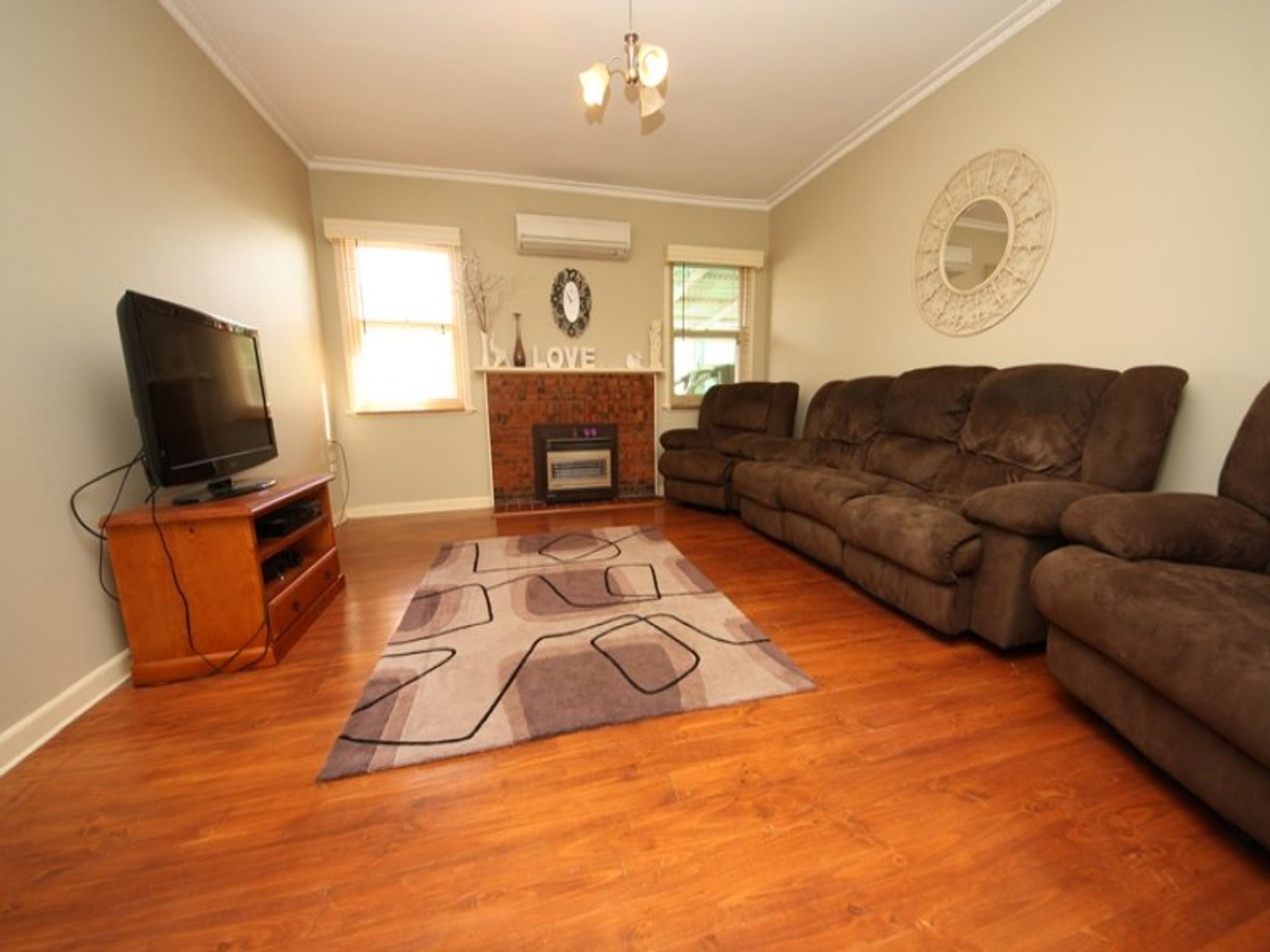 19 Woodward Street, Nhill VIC 3418, Nhill - Thumbnail 3