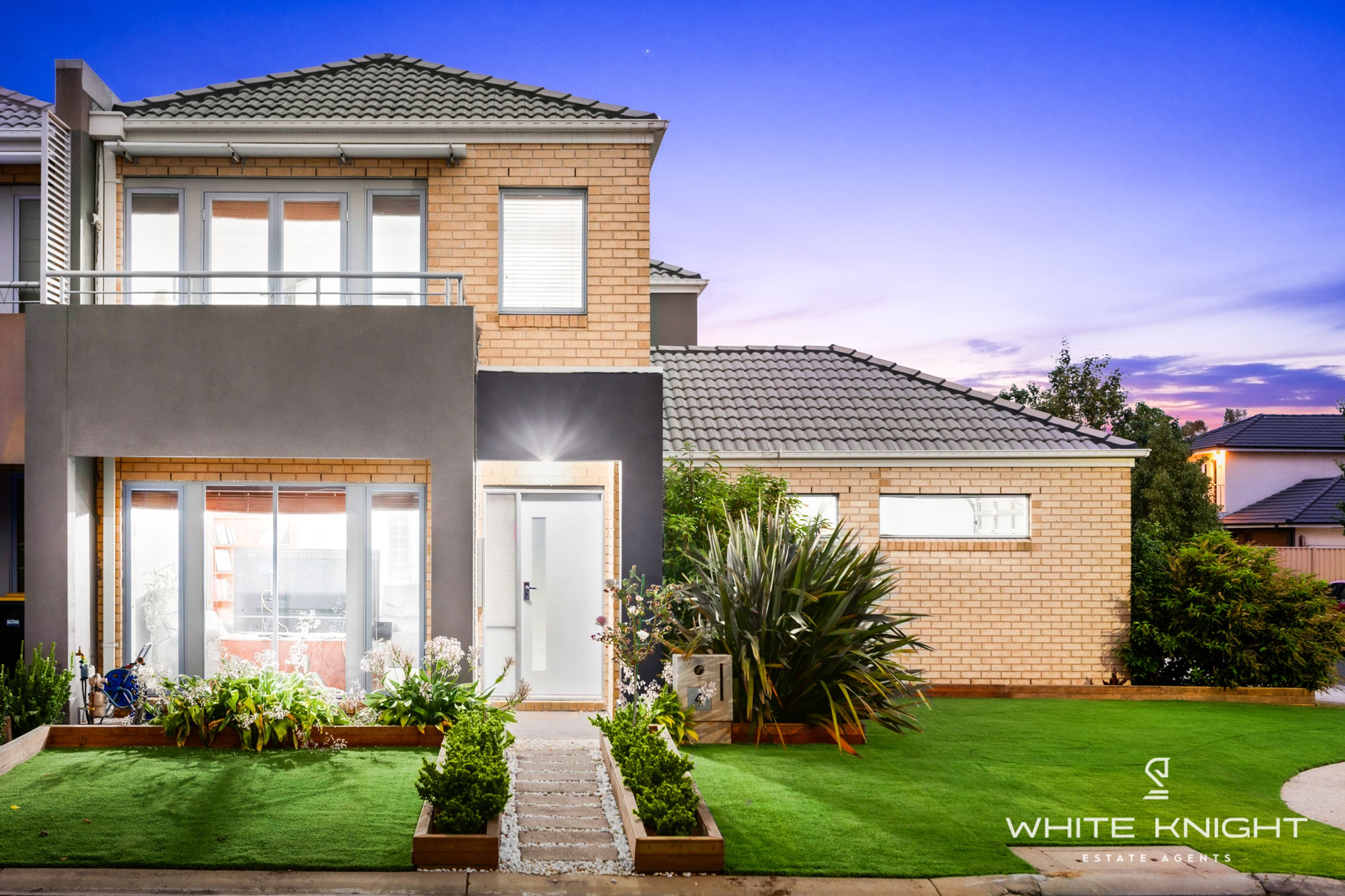 4 Oldis Close, Caroline Springs VIC 3023, Caroline Springs - Thumbnail 2