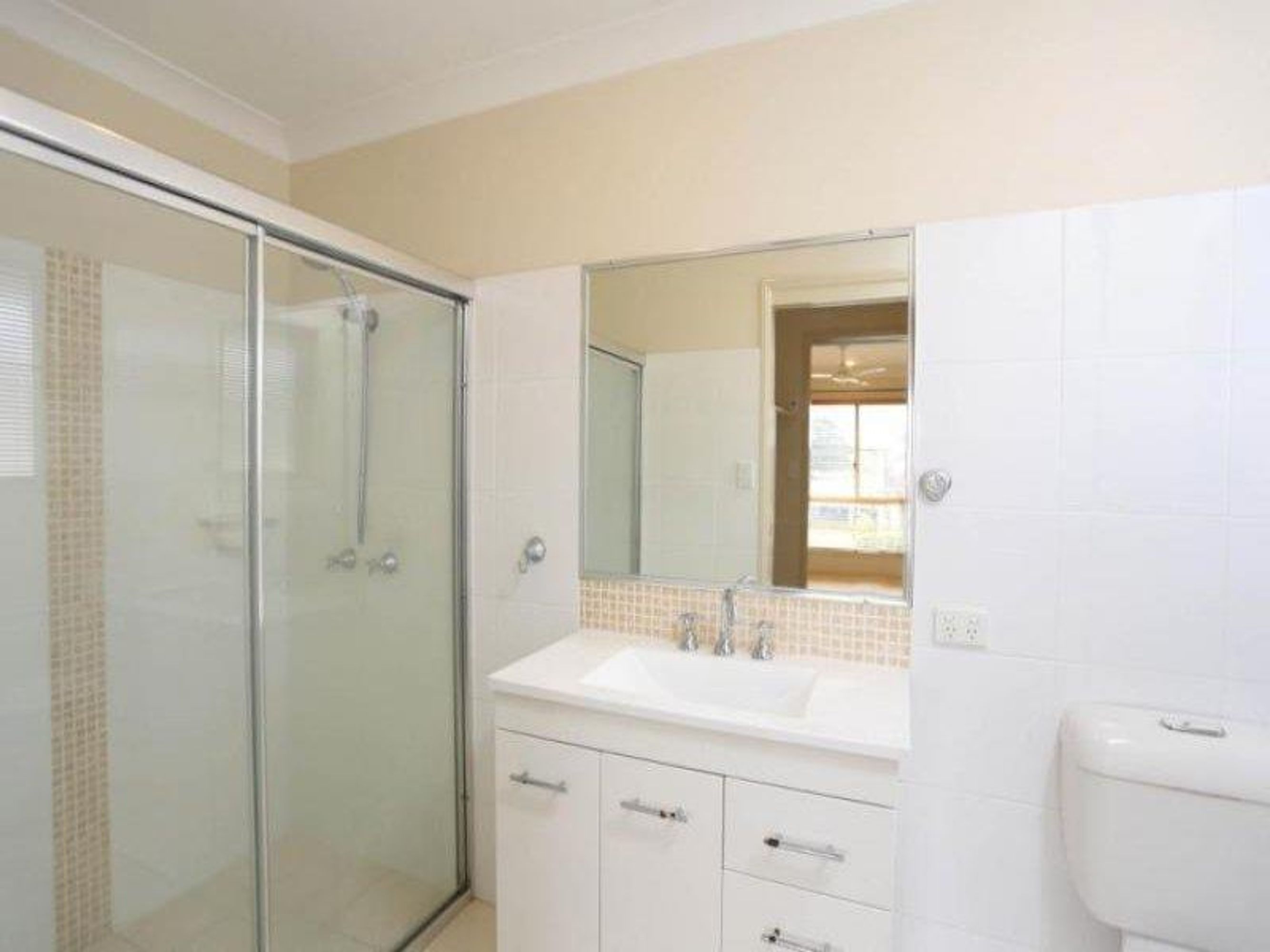 26 Riverdale Court, Grafton - Thumbnail 7