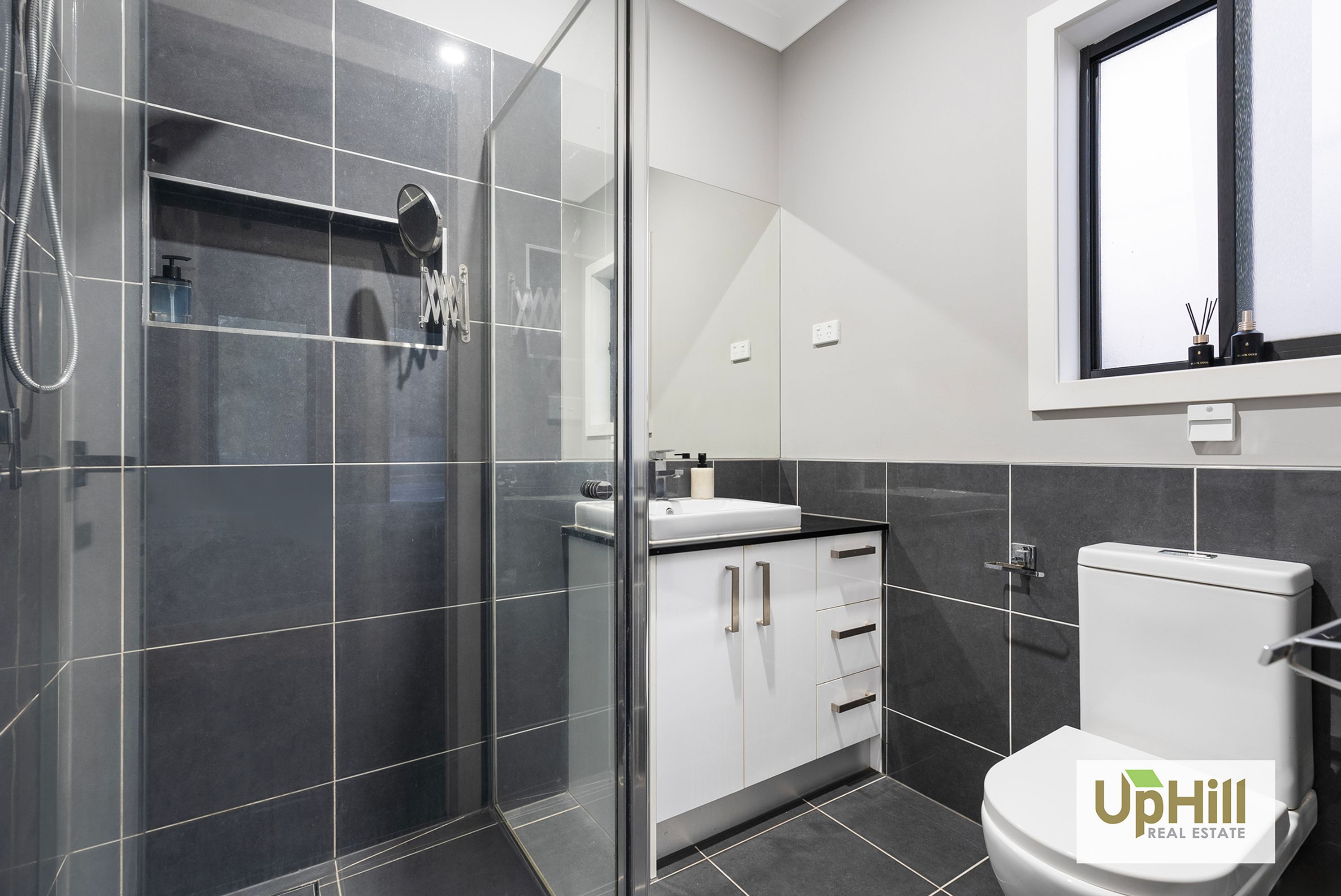 226 Heather Grove, Clyde North - Thumbnail 4