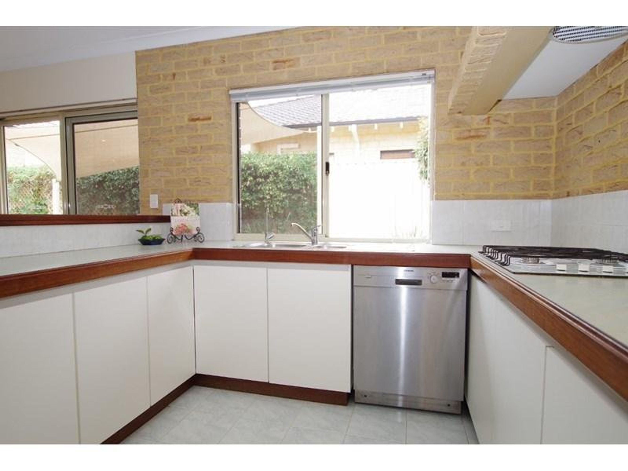 14B Pangbourne Street, Wembley, WA 6014, Wembley - Thumbnail 4
