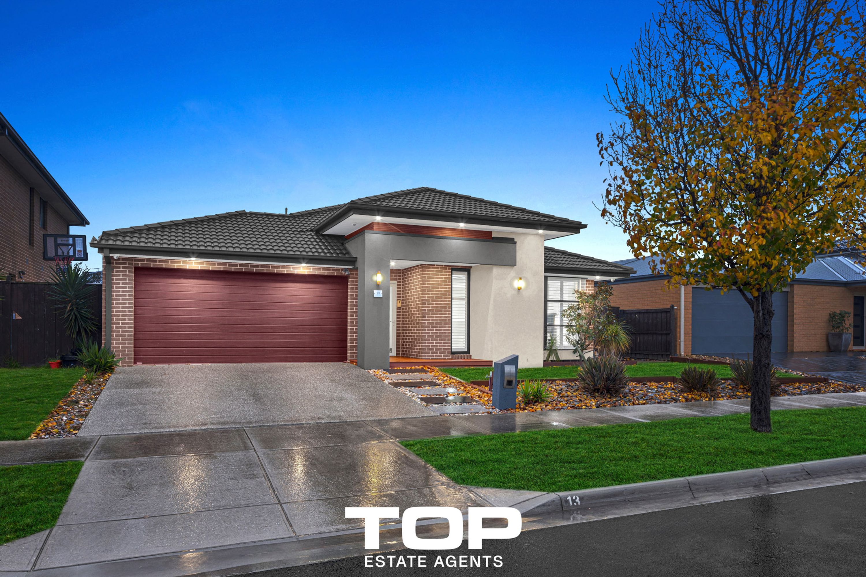 13 Serene Way, Clyde North - Thumbnail 2