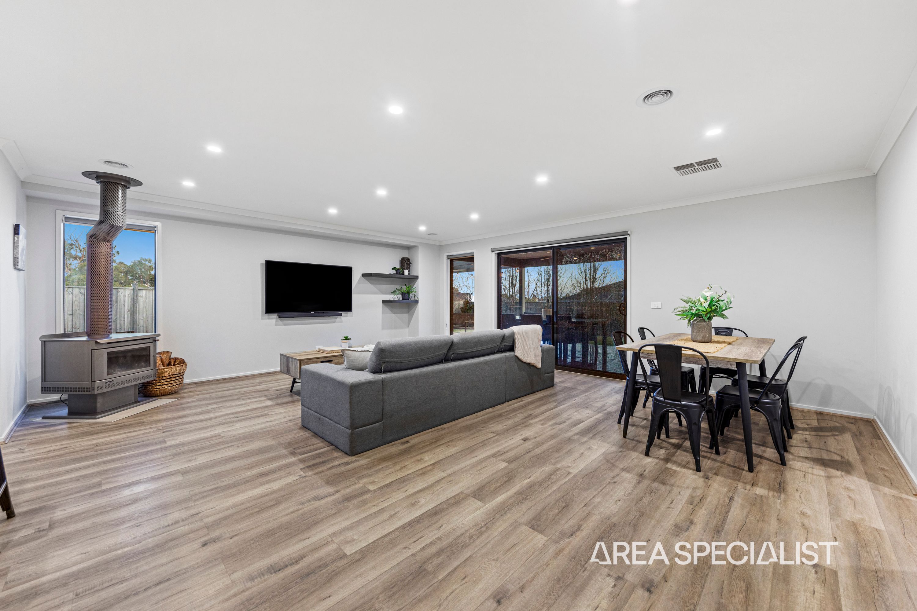3 Sunset Crescent, Pakenham - Thumbnail 5