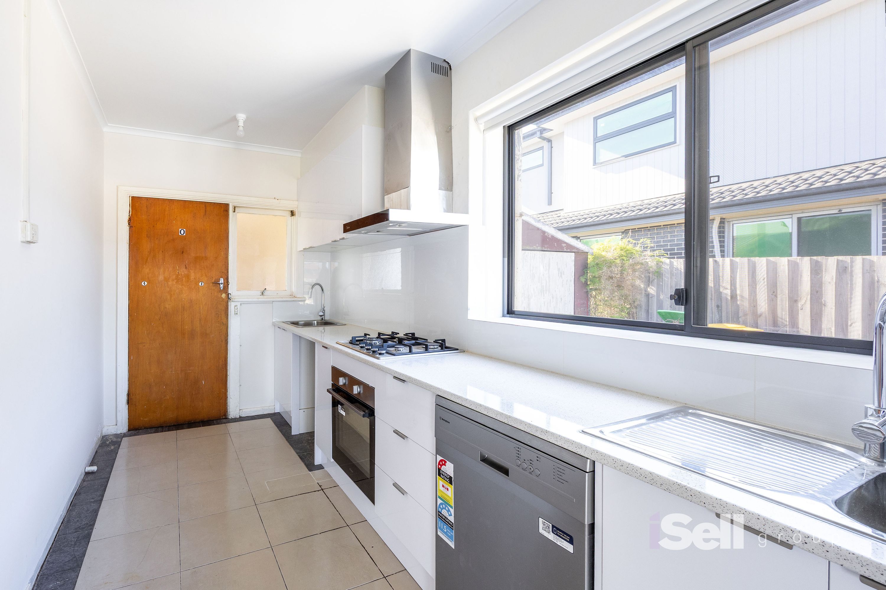 13 Neale Street, Springvale - Thumbnail 4