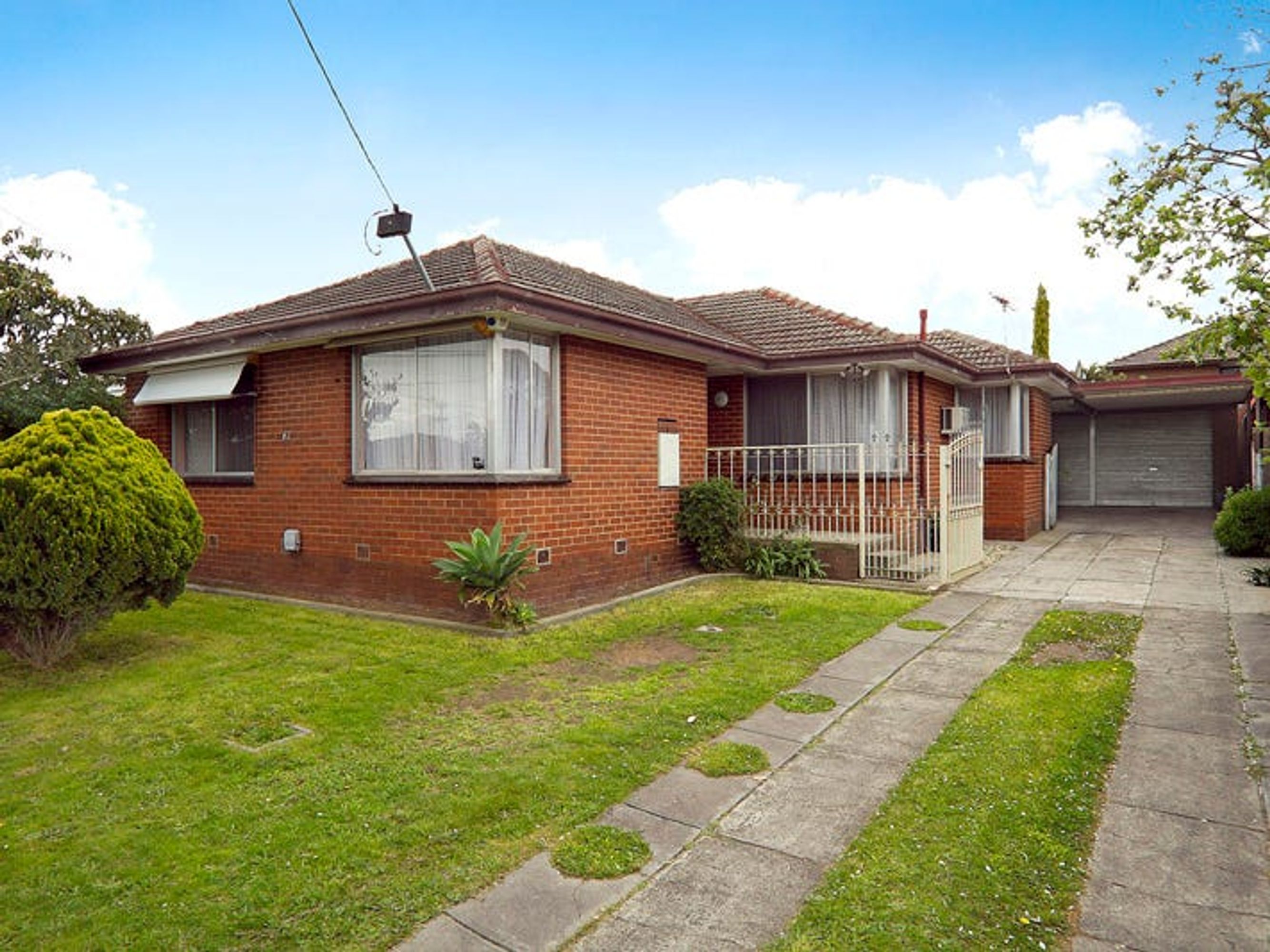 87 Kemp Street