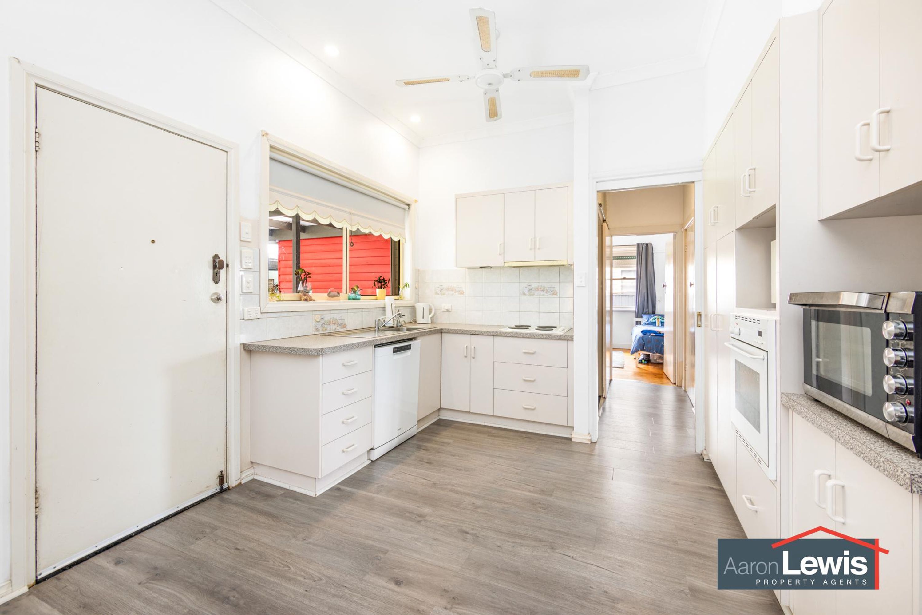 8 Acacia Street, Horsham VIC 3400, Horsham - Thumbnail 2