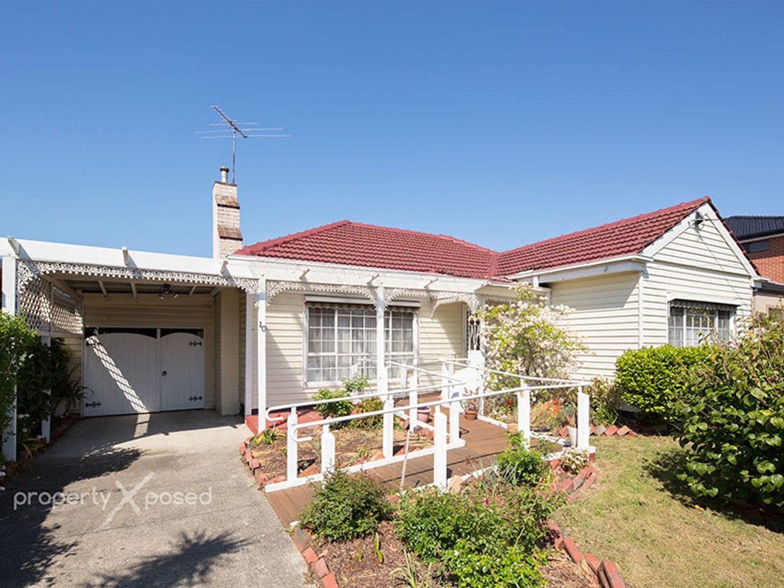 10 Bailey Court