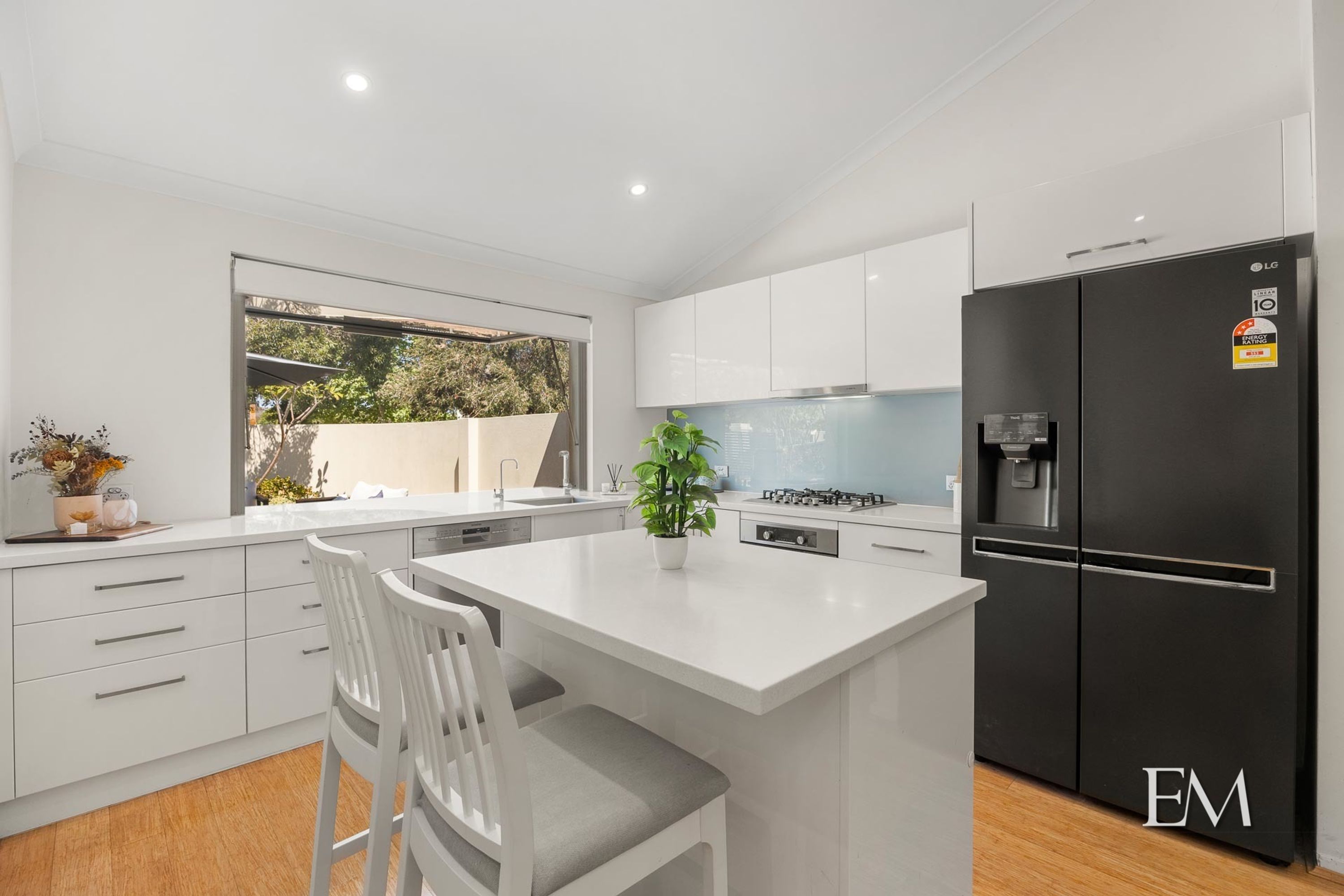 54 Graylands Road, Claremont - Thumbnail 3