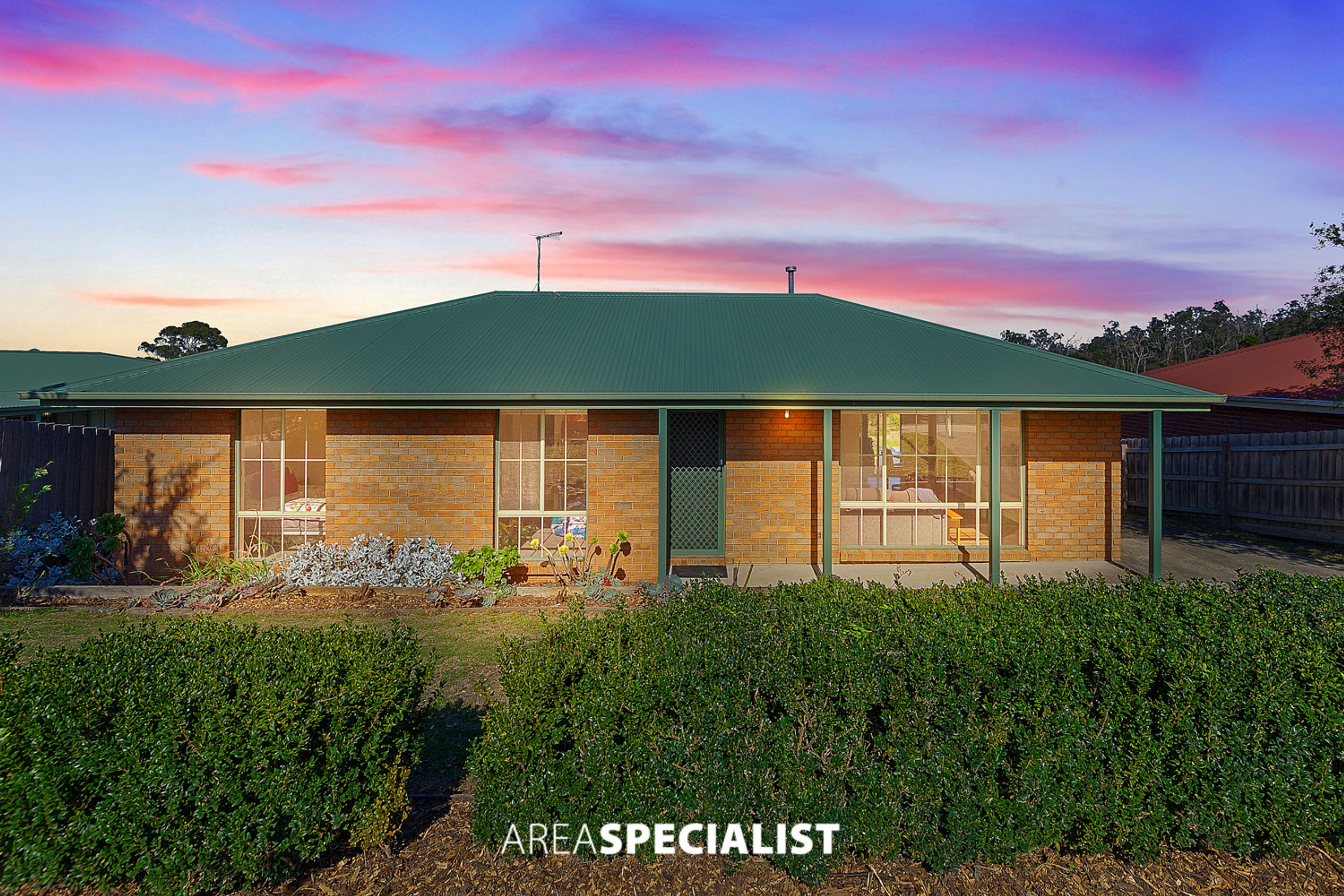 15 Breyleigh Drive, Pakenham - Thumbnail 2