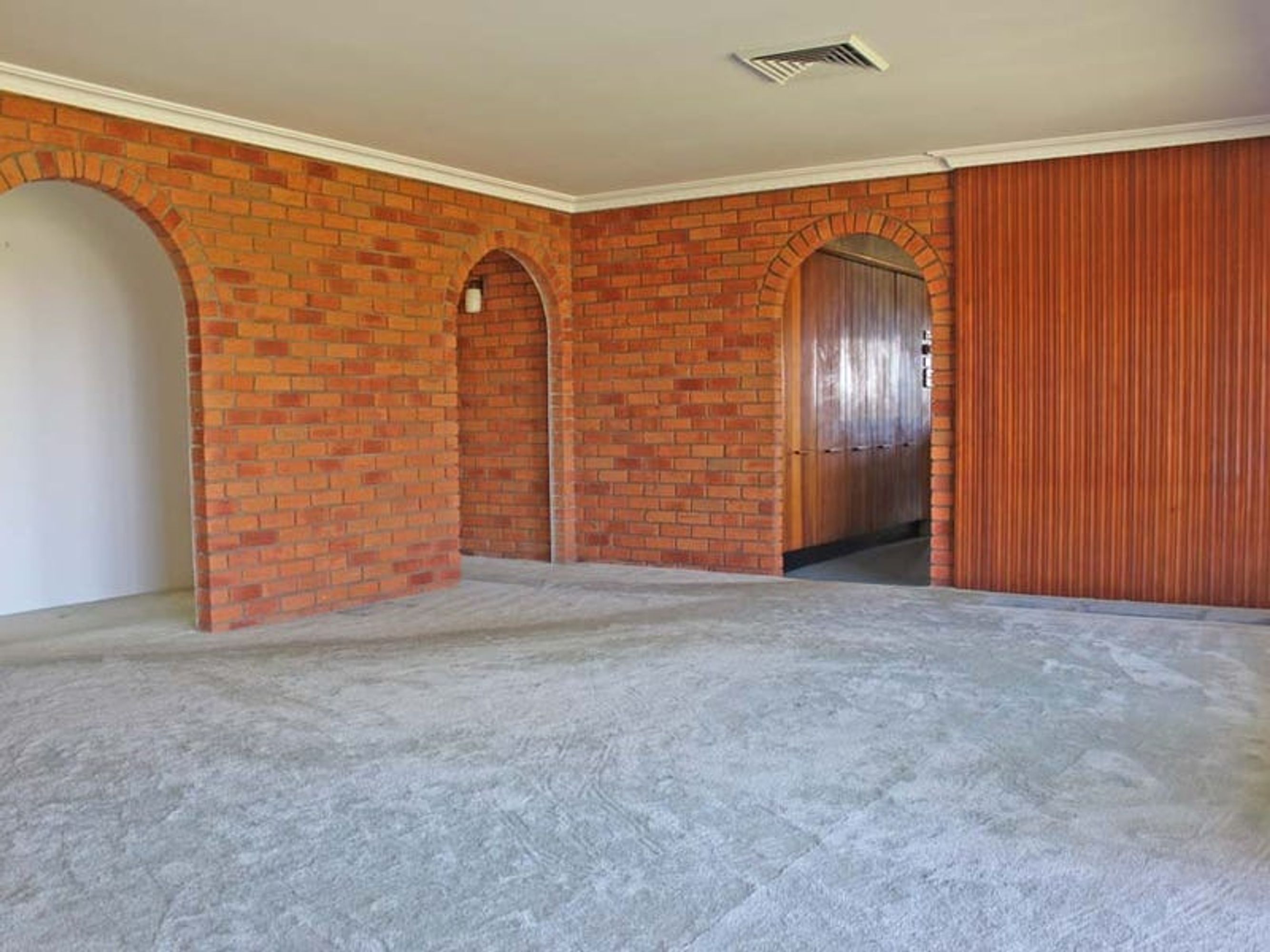 60 High Street, Lawrence - Thumbnail 7