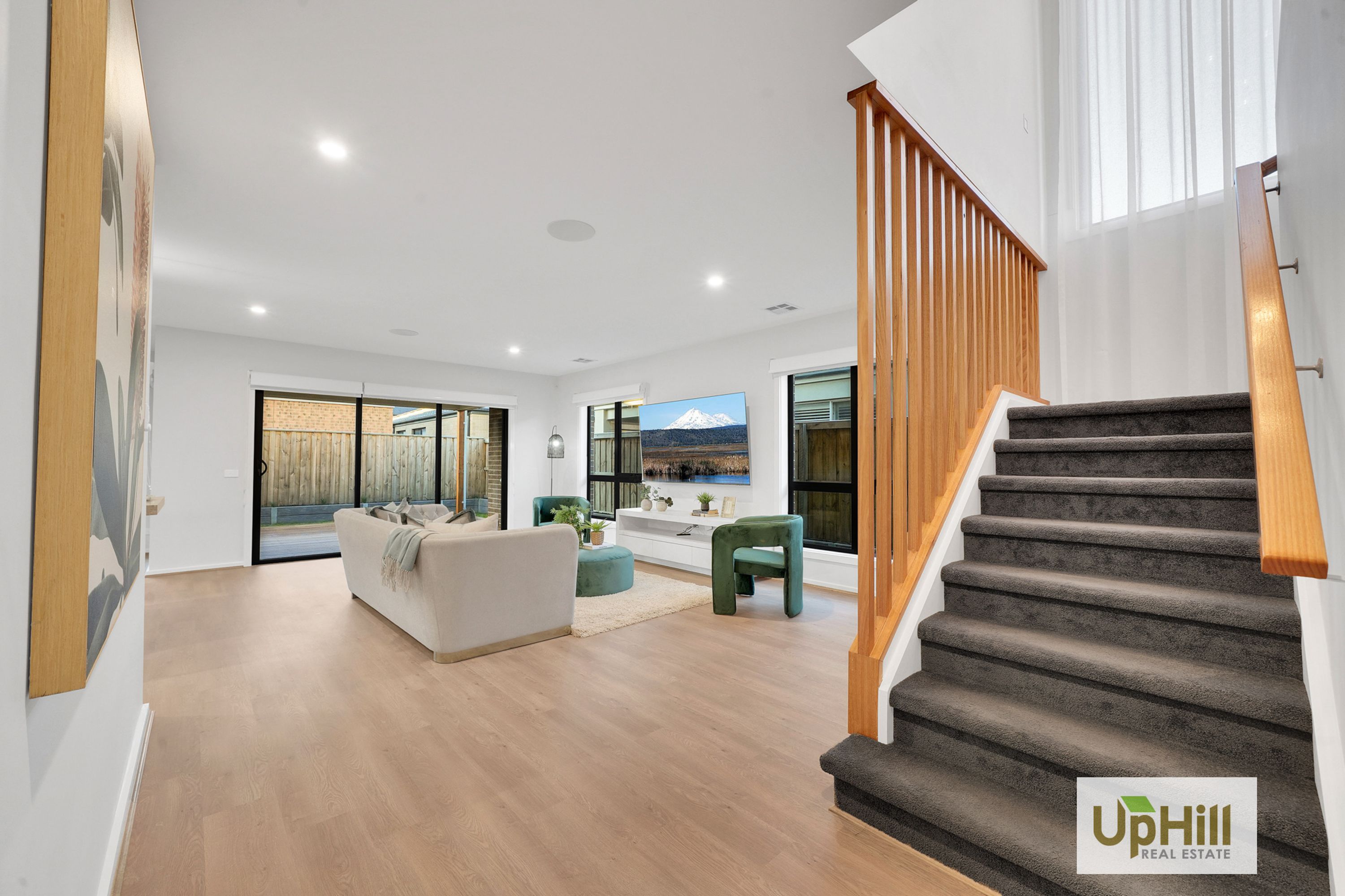 15 Burnbank Parade, Clyde North - Thumbnail 7