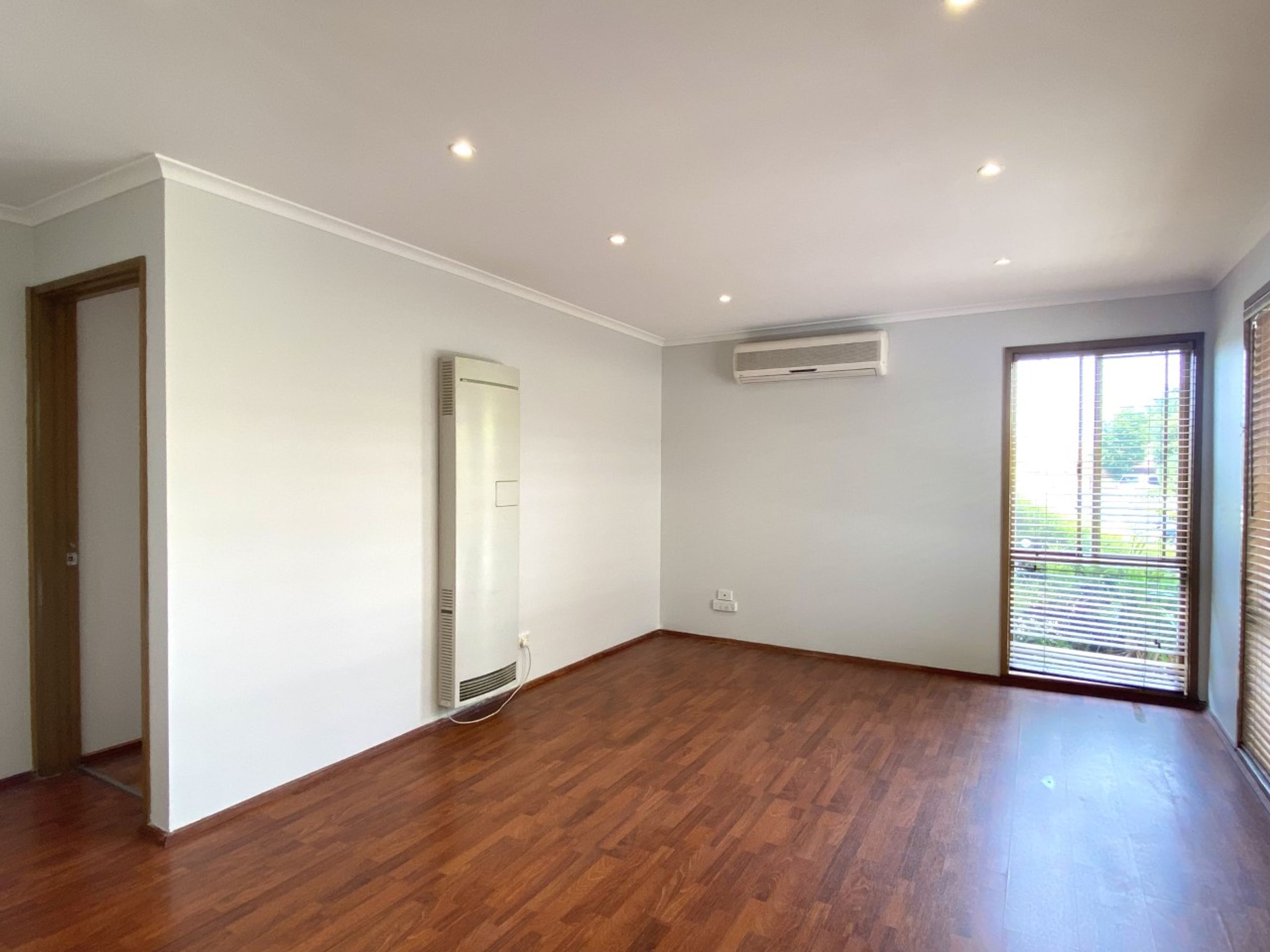 13 Crown Court, Kings Park VIC 3021, Kings Park - Thumbnail 3