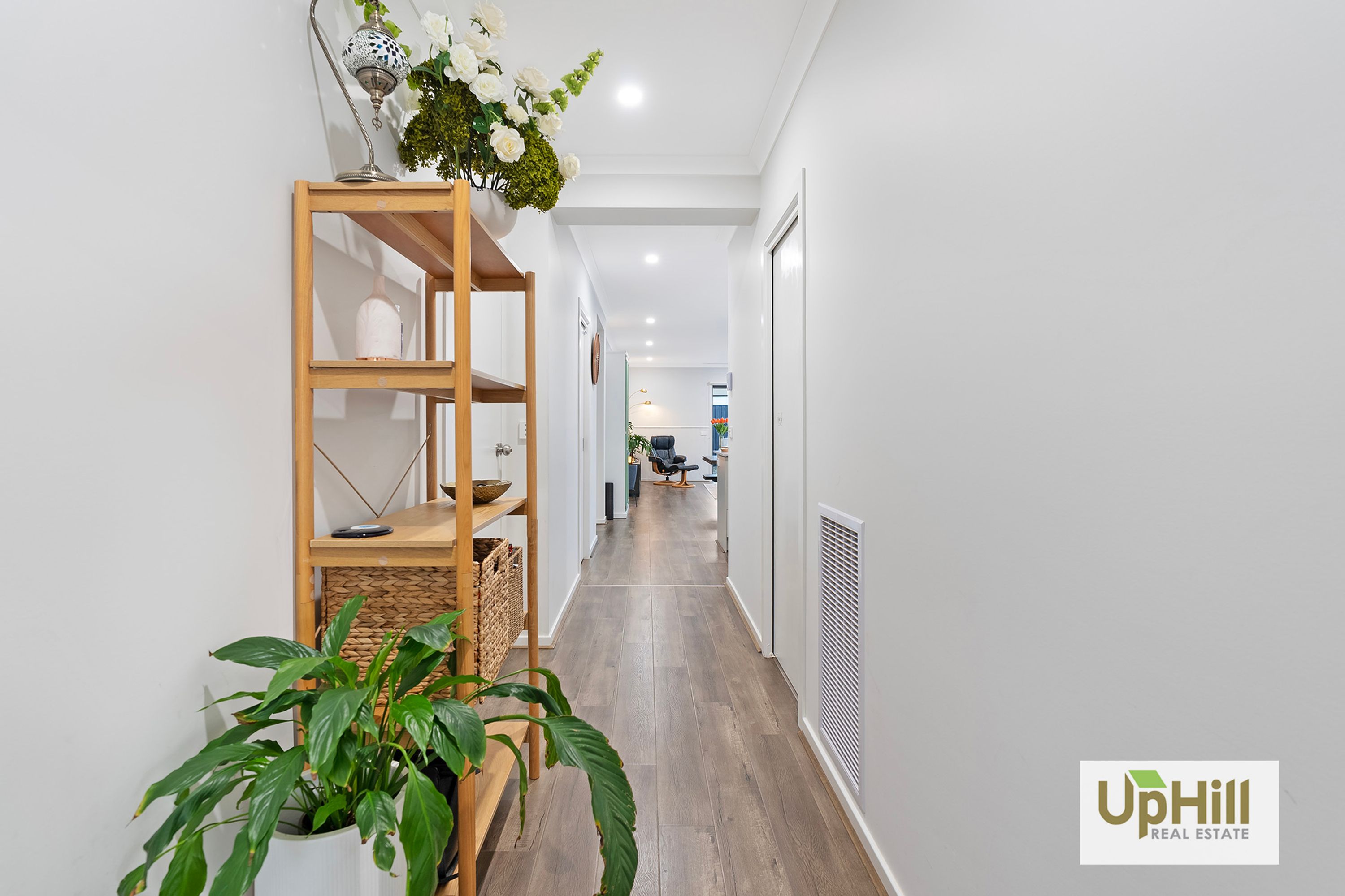 11 Fairweather Street, Clyde - Thumbnail 2