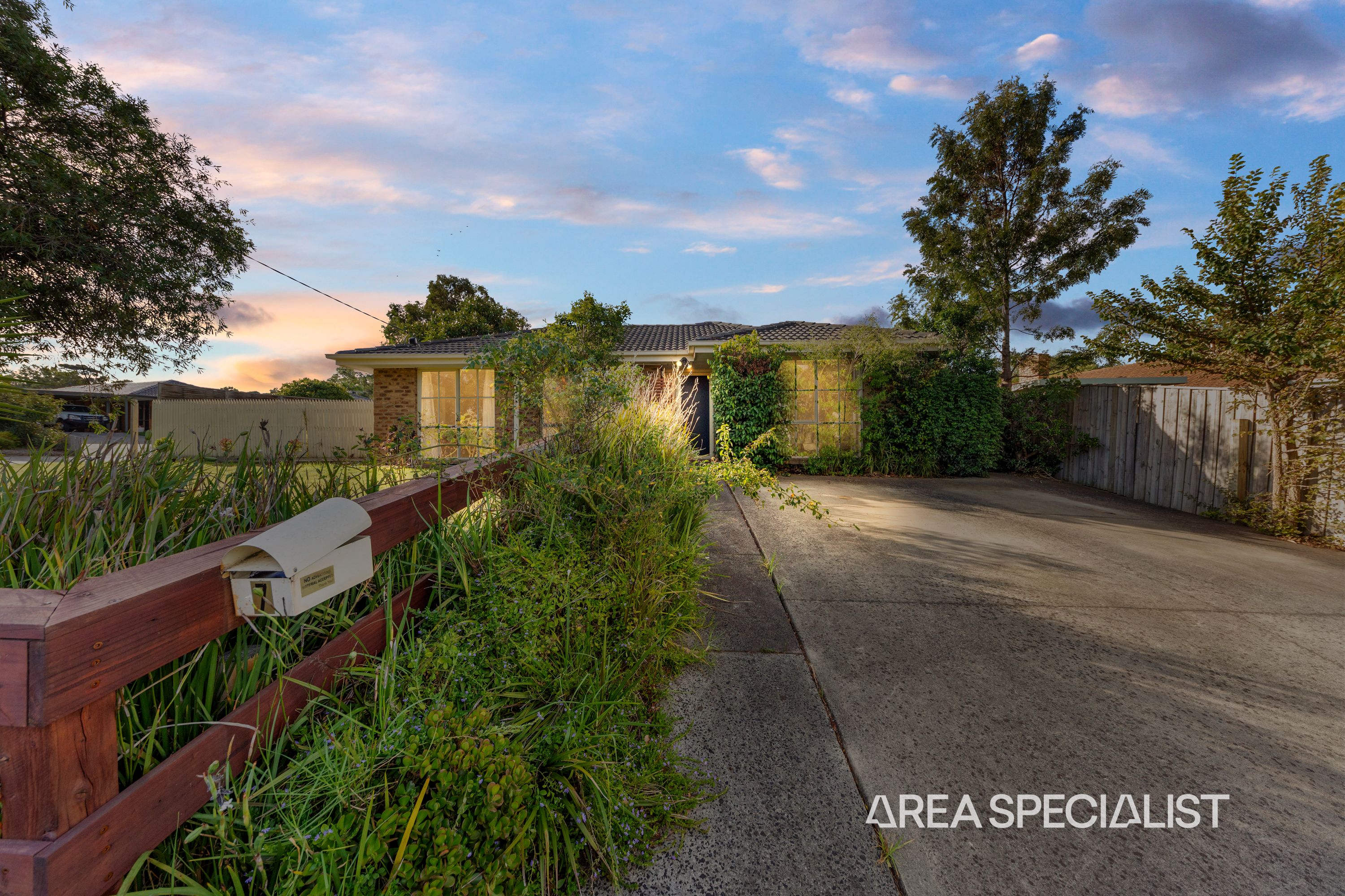 7 Irving Road, Pakenham