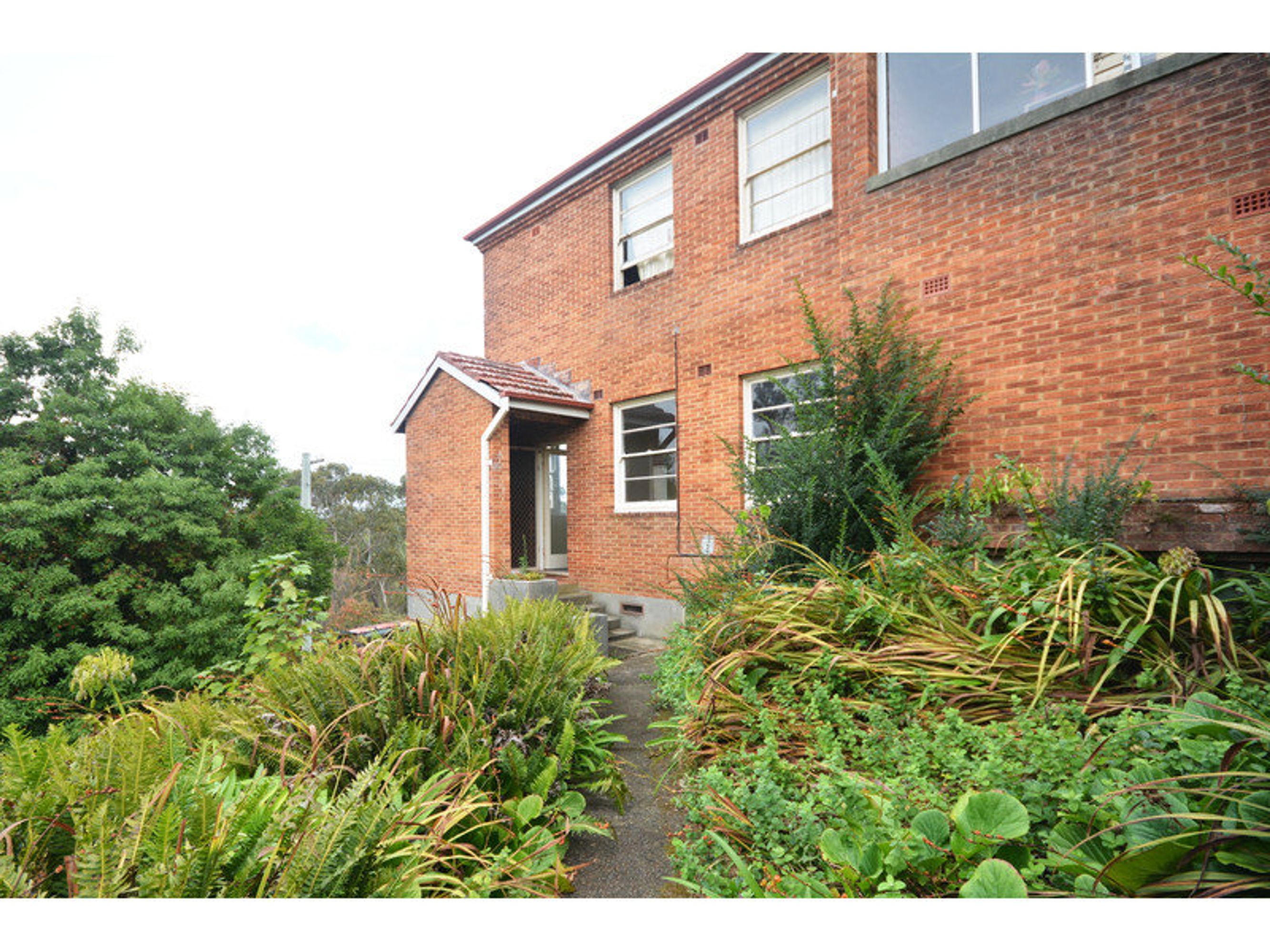 1, 2 and 3/1 Miles Avenue, Katoomba - Thumbnail 2