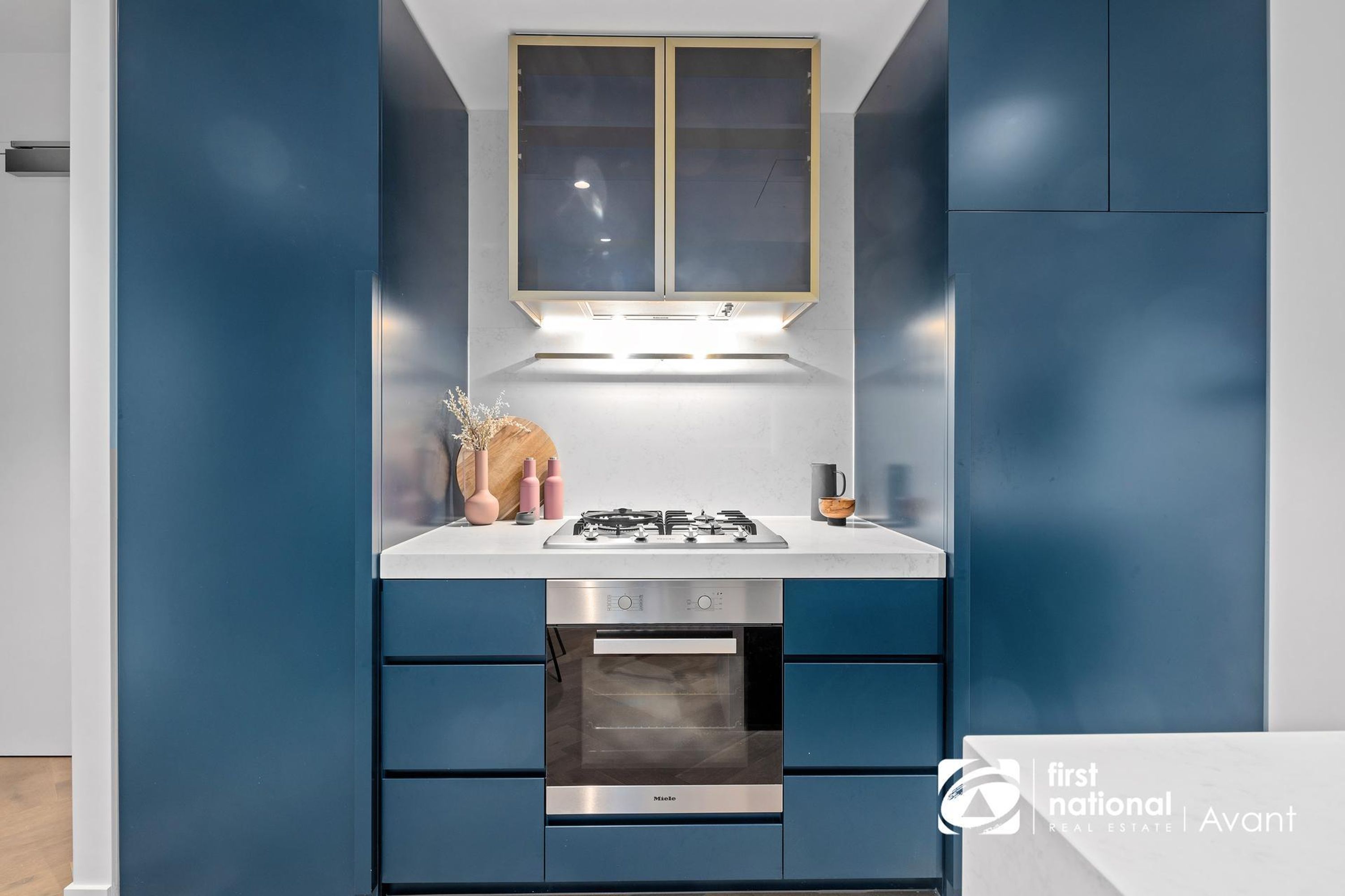 701/450 St Kilda Road, Melbourne - Thumbnail 5