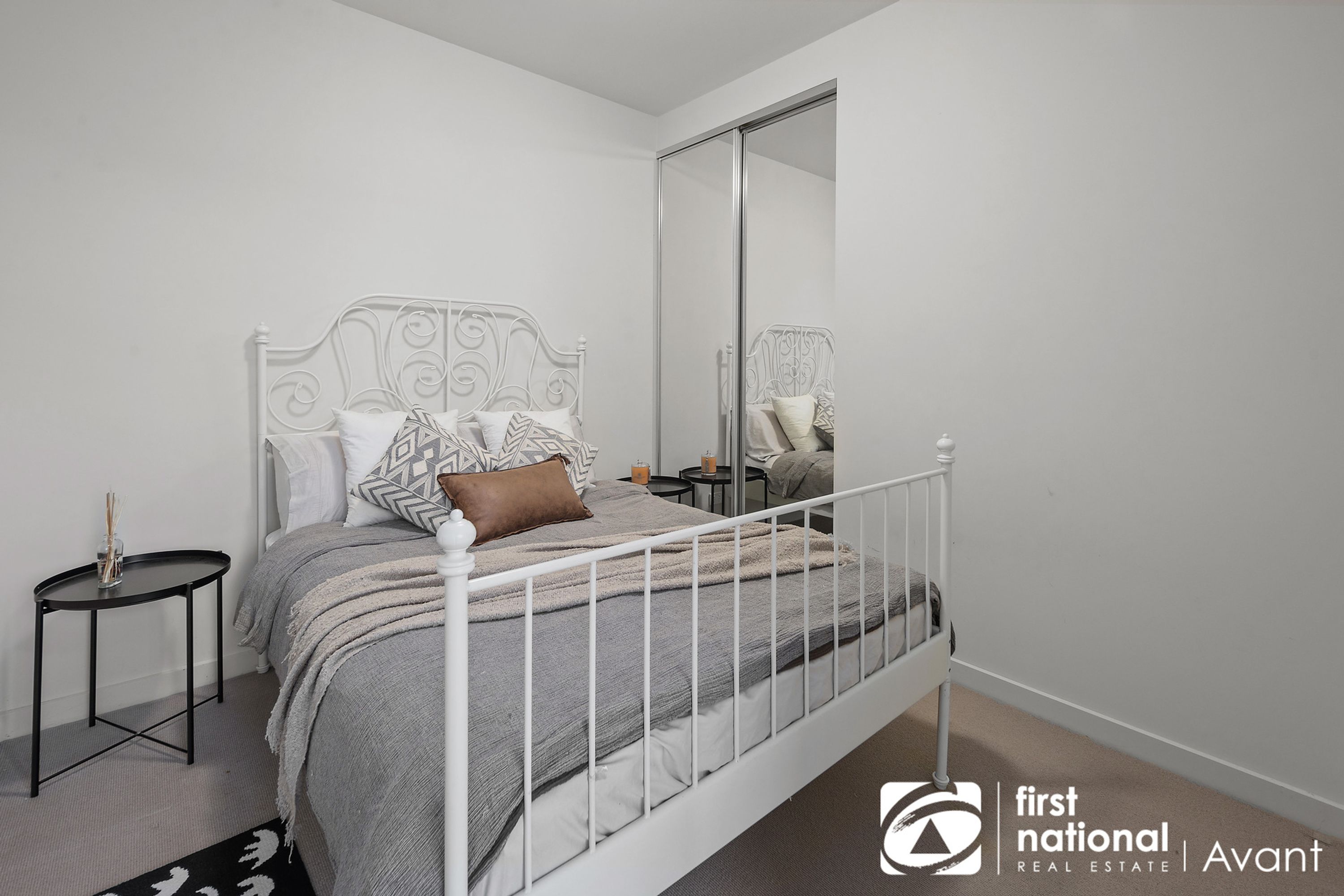 2710/568 Collins Street, Melbourne - Thumbnail 6