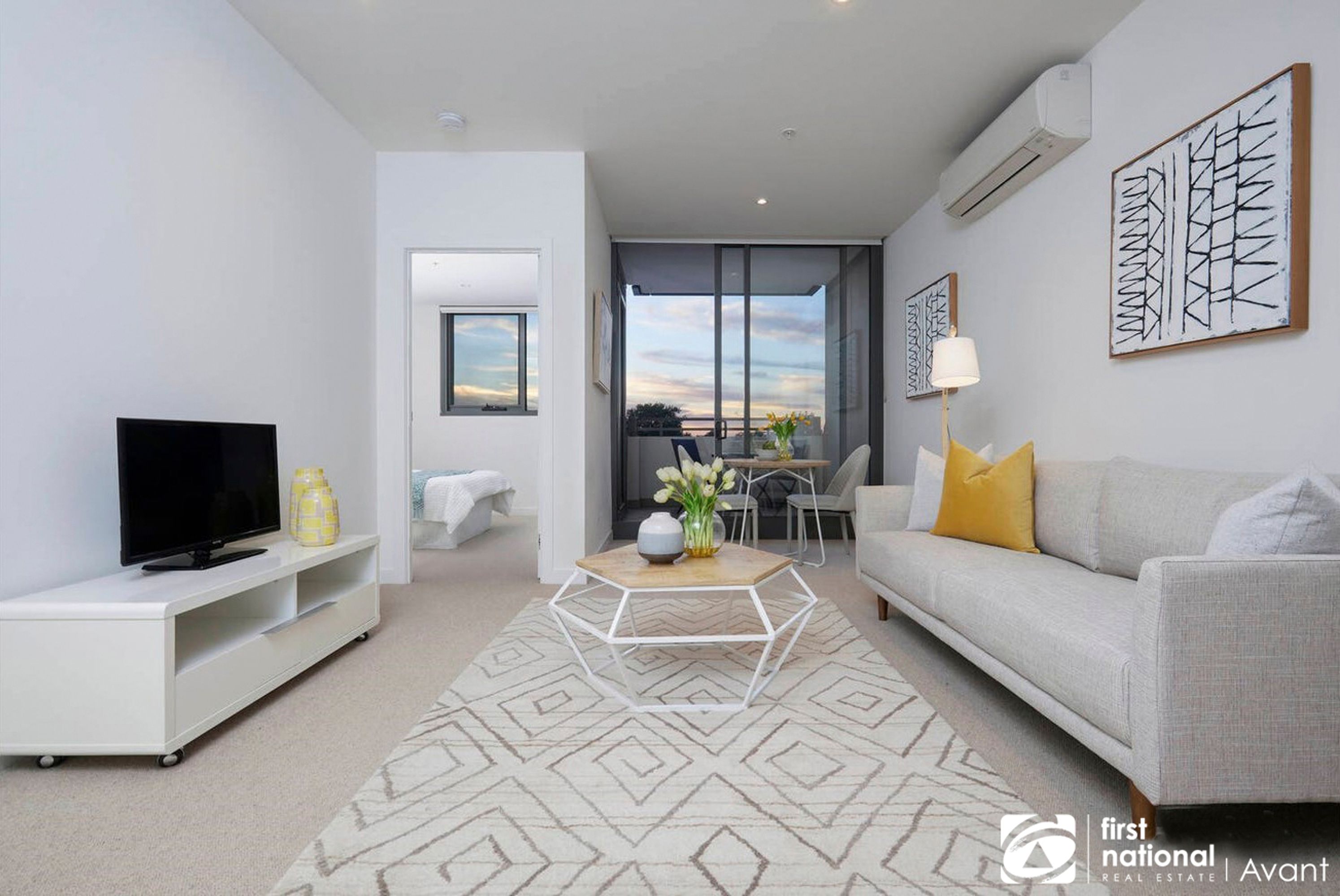 212/58 Kambrook Road, Caulfield North - Thumbnail 3
