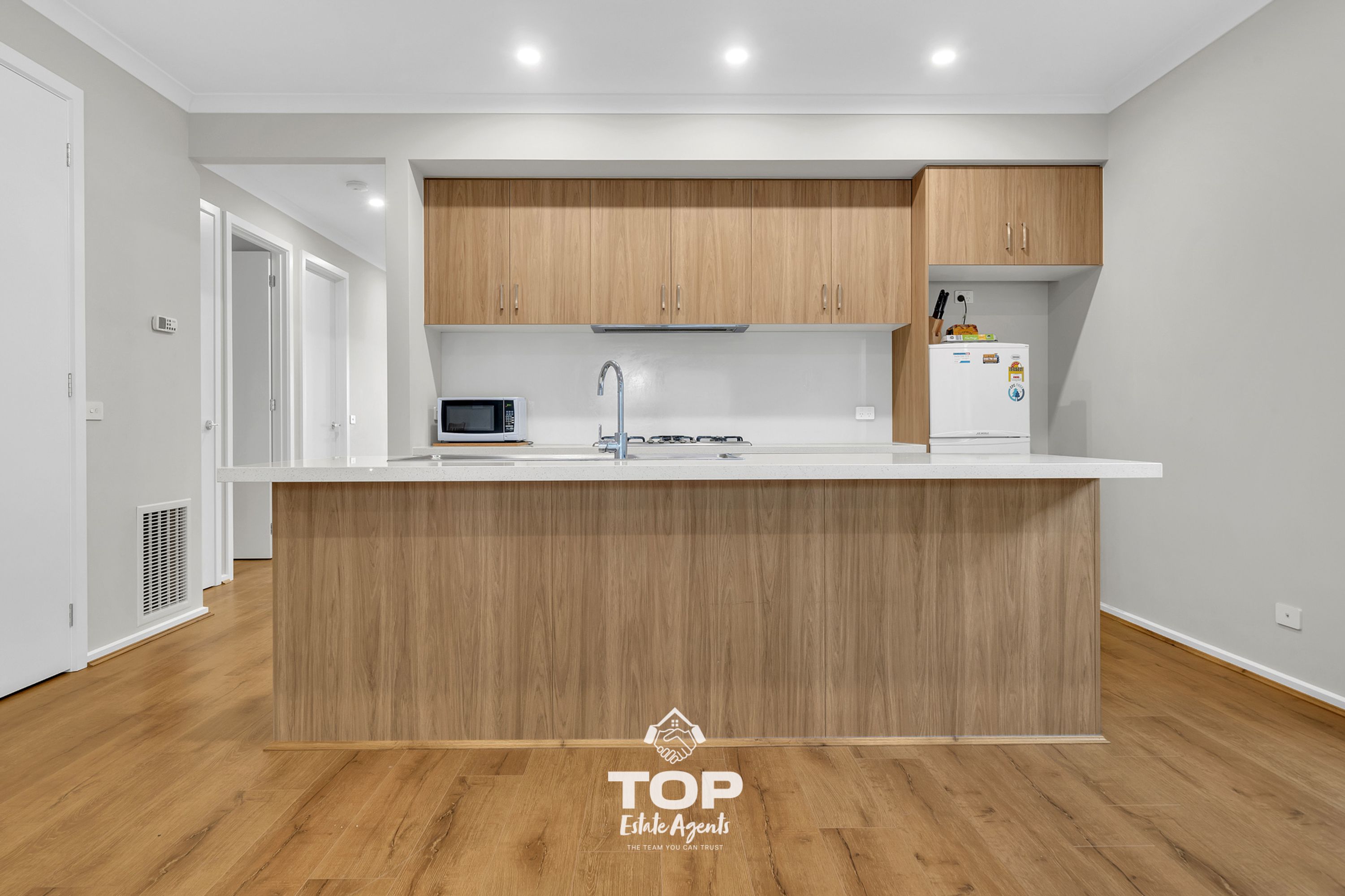 18 Diversity Road, Clyde North - Thumbnail 6