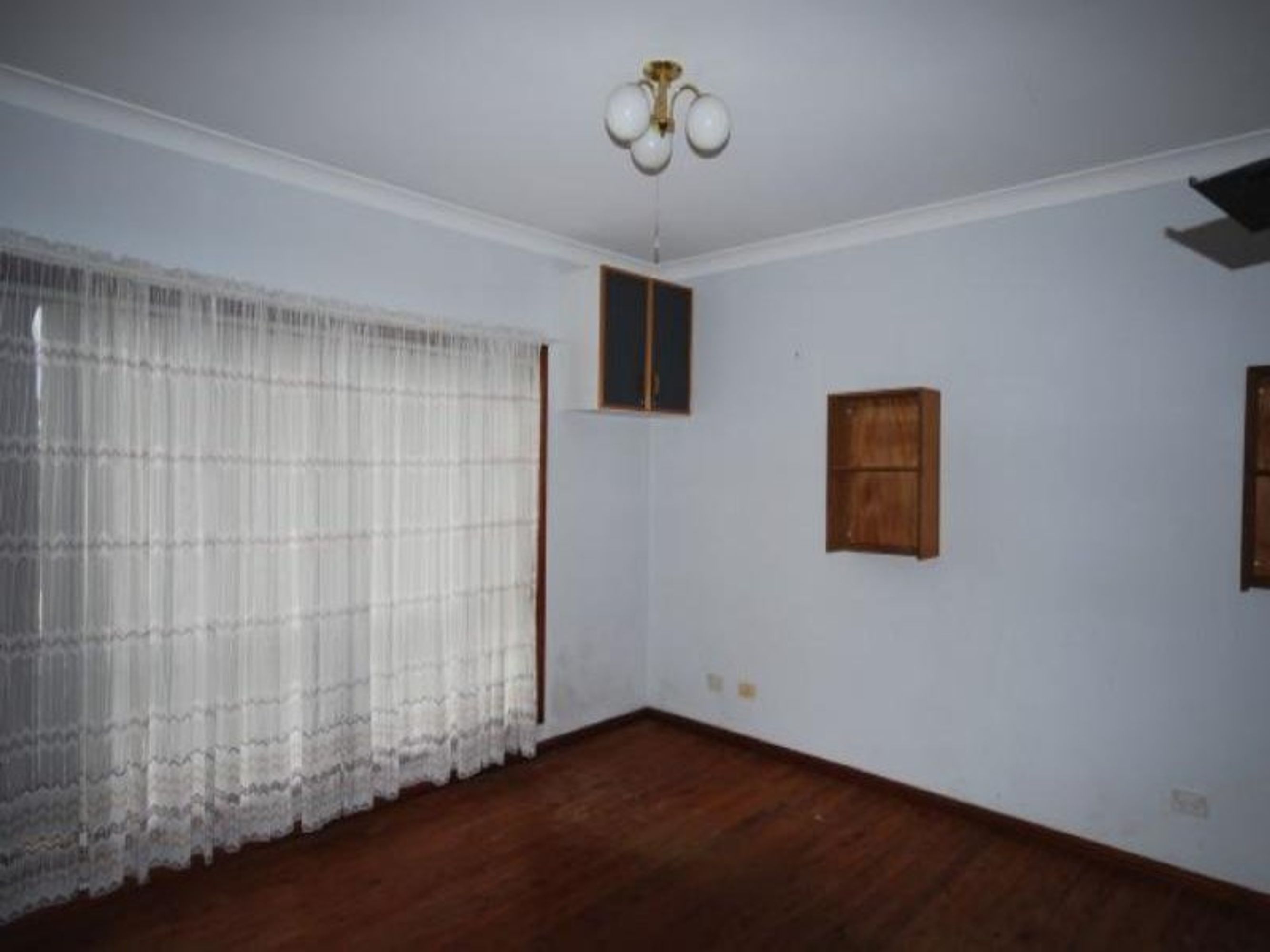84 Barton Street, Katoomba - Thumbnail 4