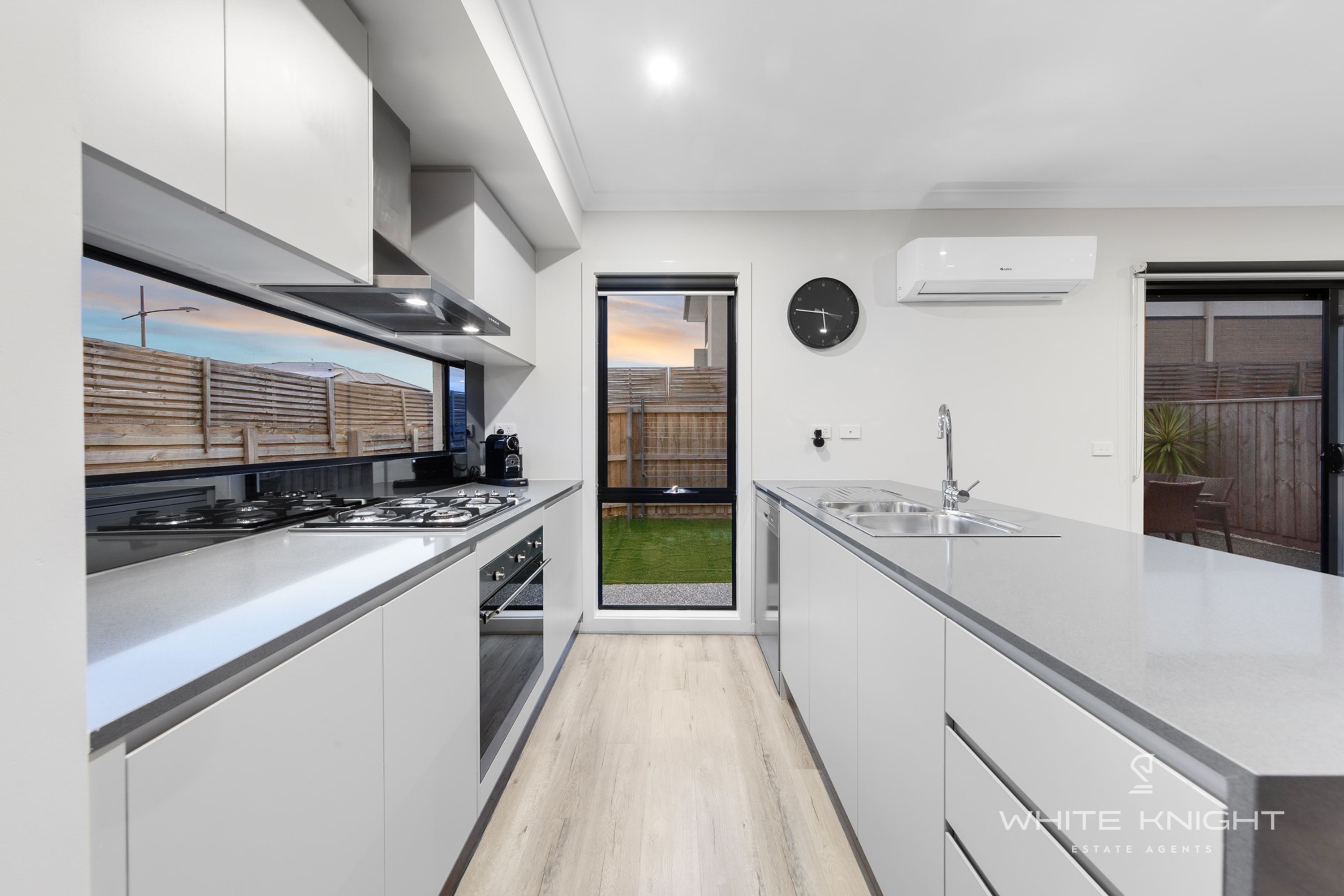 47 Modena Road, Fraser Rise VIC 3336, Fraser Rise - Thumbnail 3