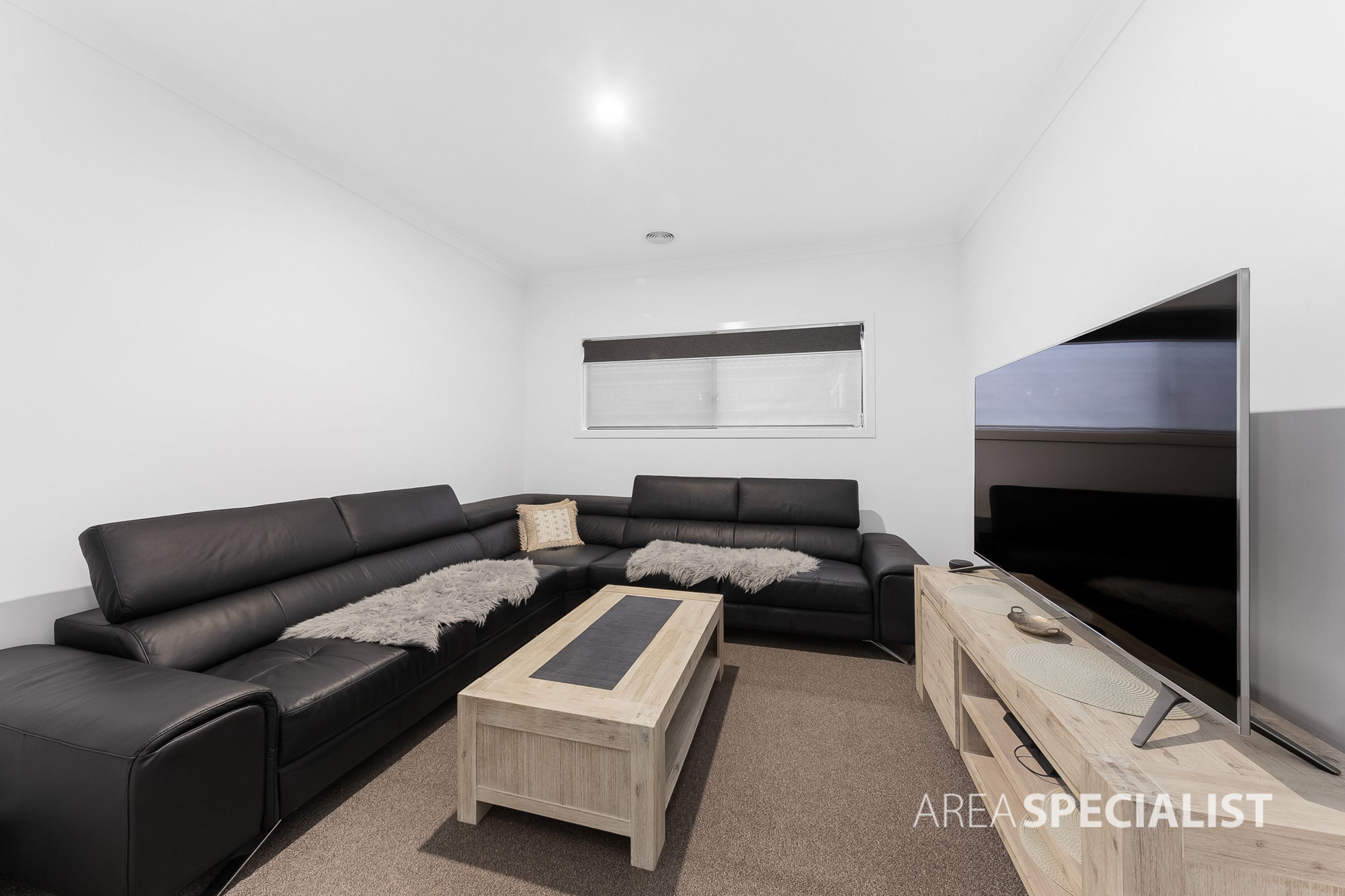 16 Auburn Drive, Fraser Rise VIC 3336, Fraser Rise - Thumbnail 3