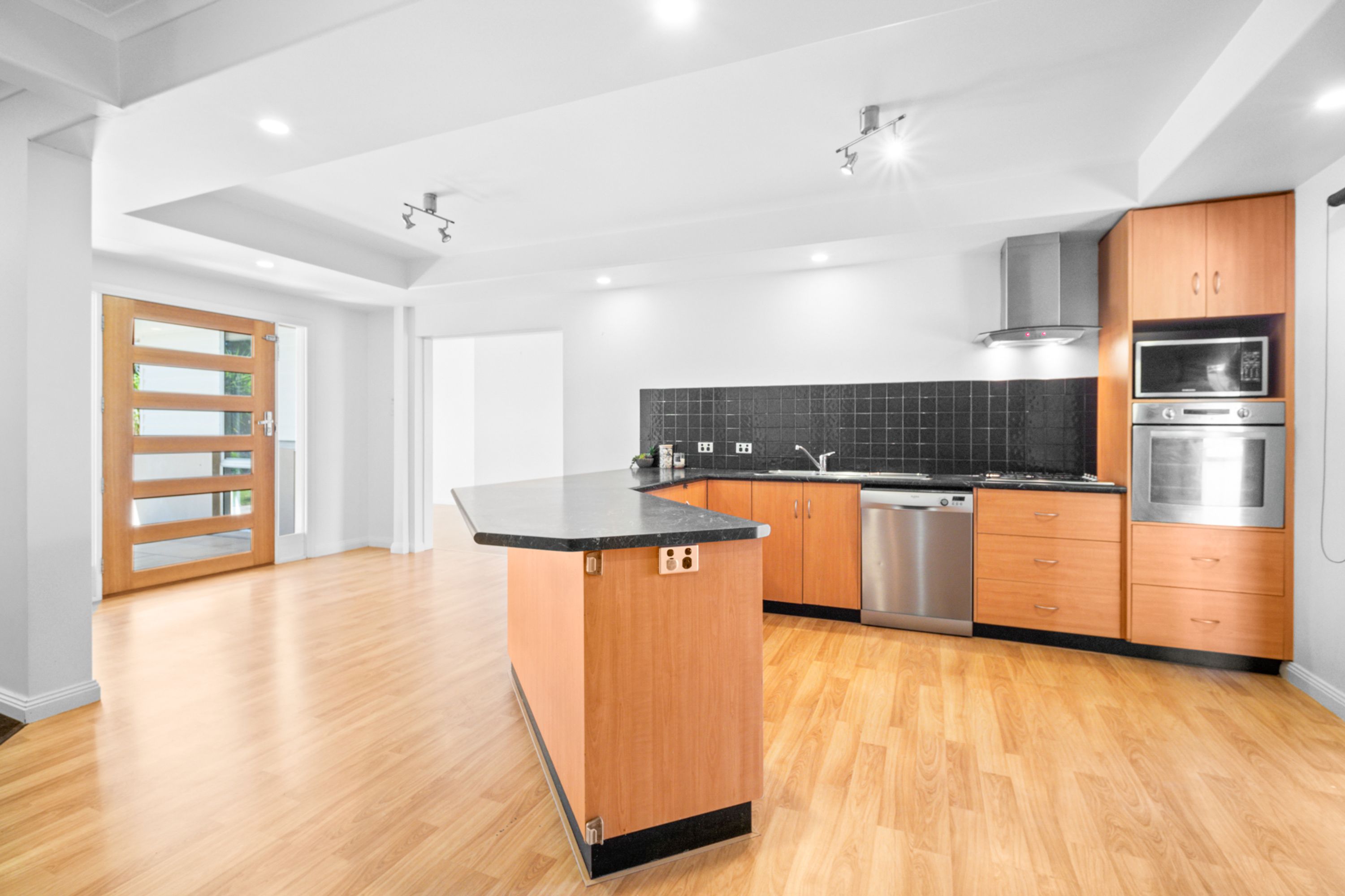 2 Murray Street, Horsham VIC 3400, Horsham - Thumbnail 2