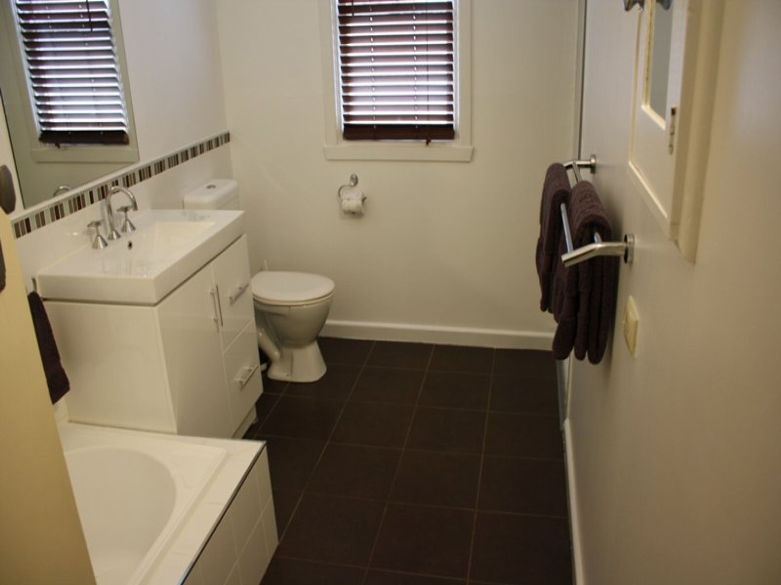 37 Kalkee Road, Horsham VIC 3400, Horsham - Thumbnail 2